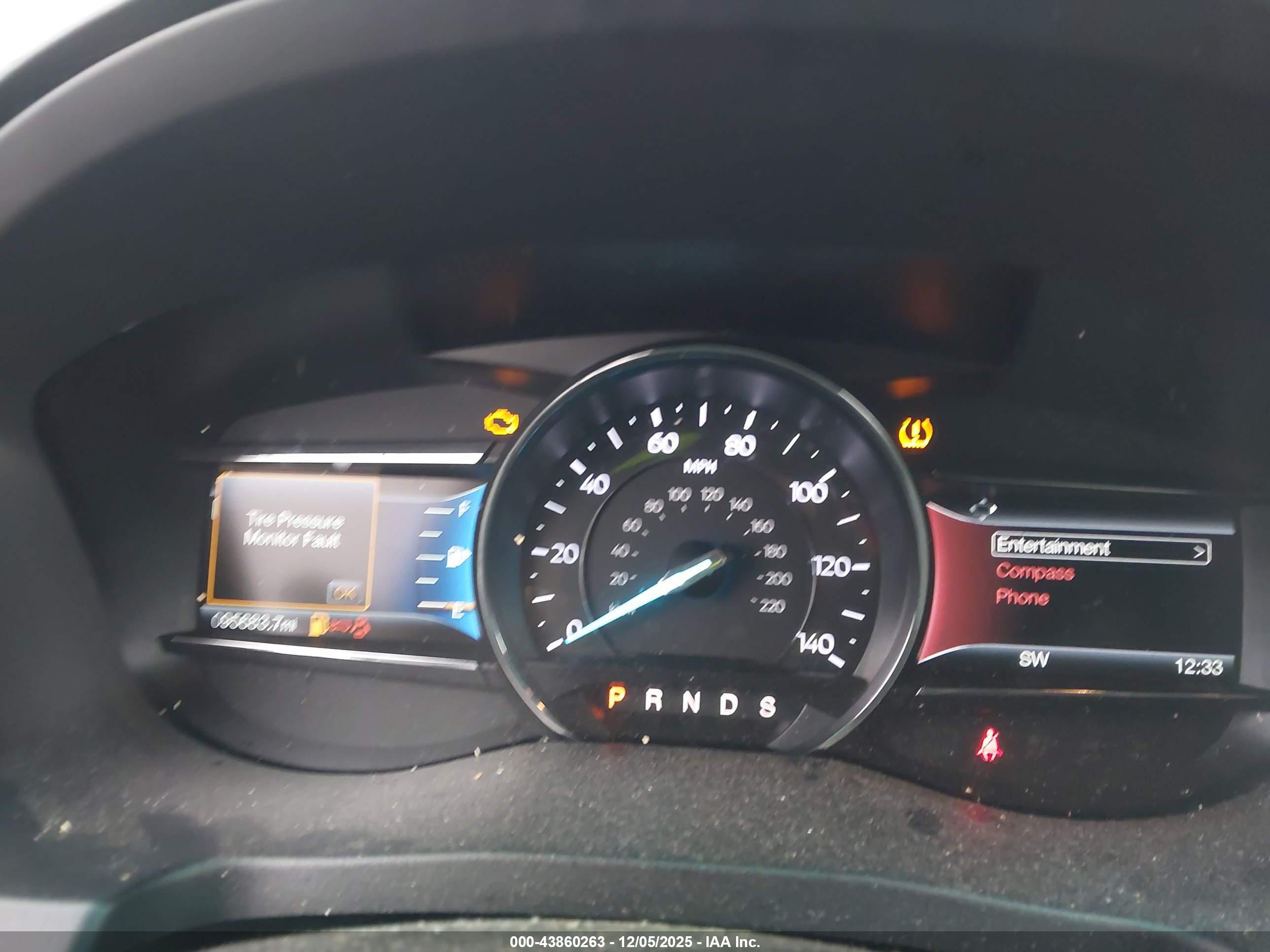 FORD EXPLORER image 7