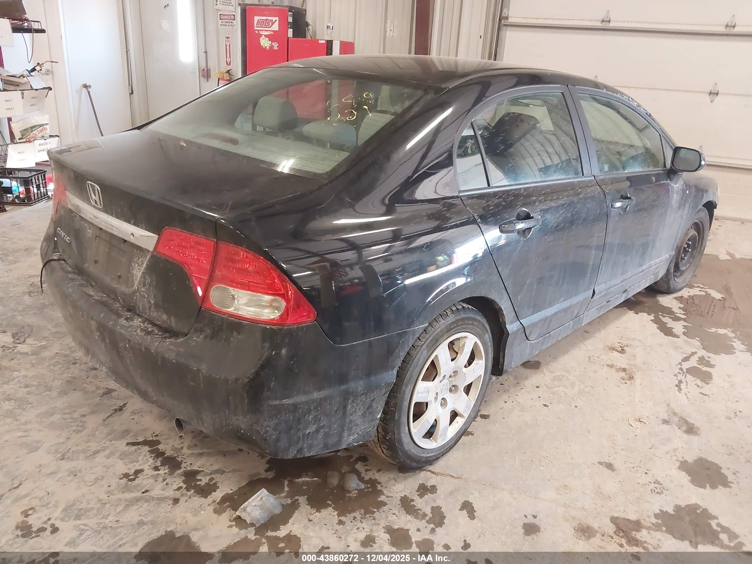 HONDA CIVIC image 4