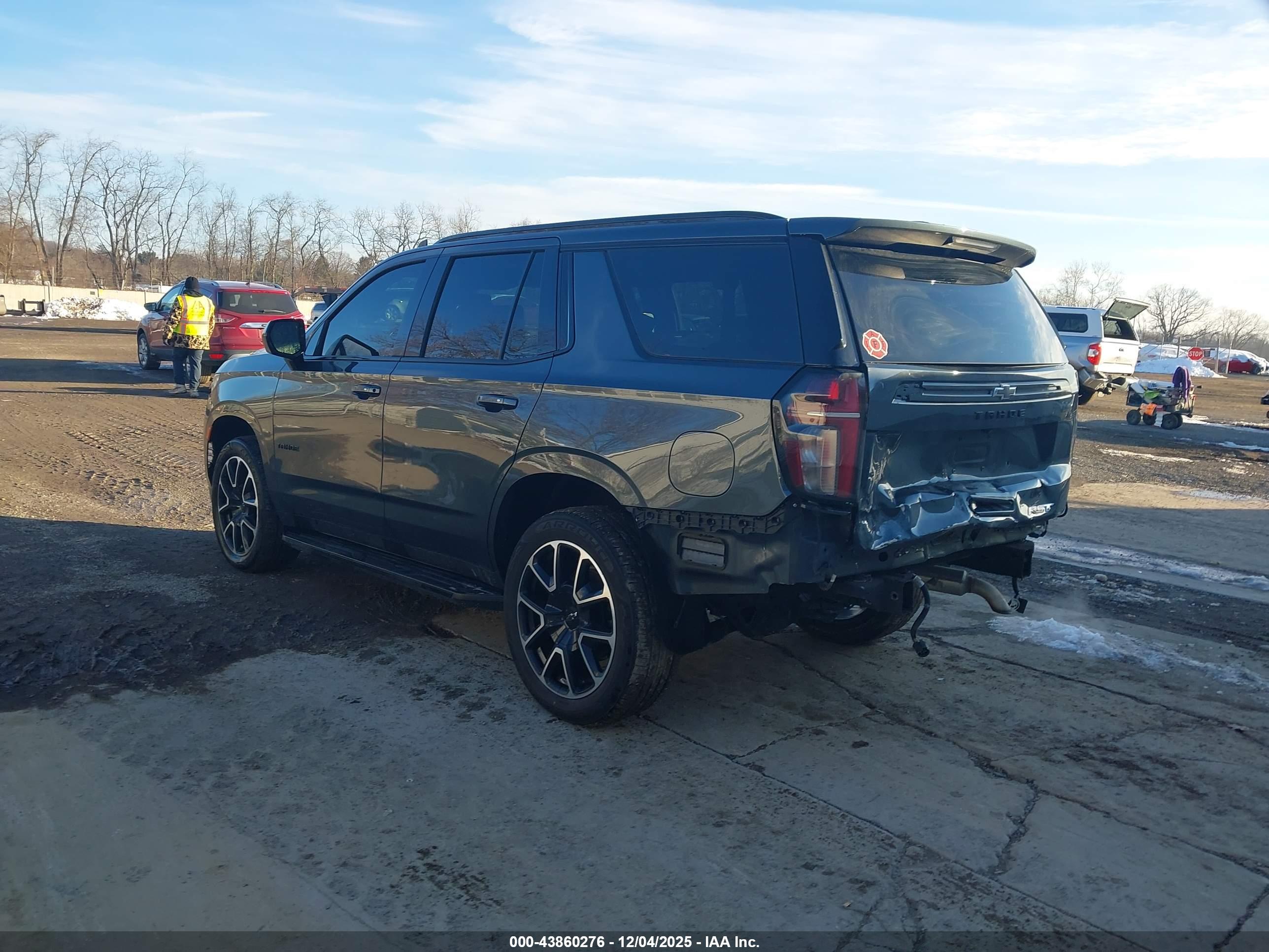 CHEVROLET TAHOE image 3