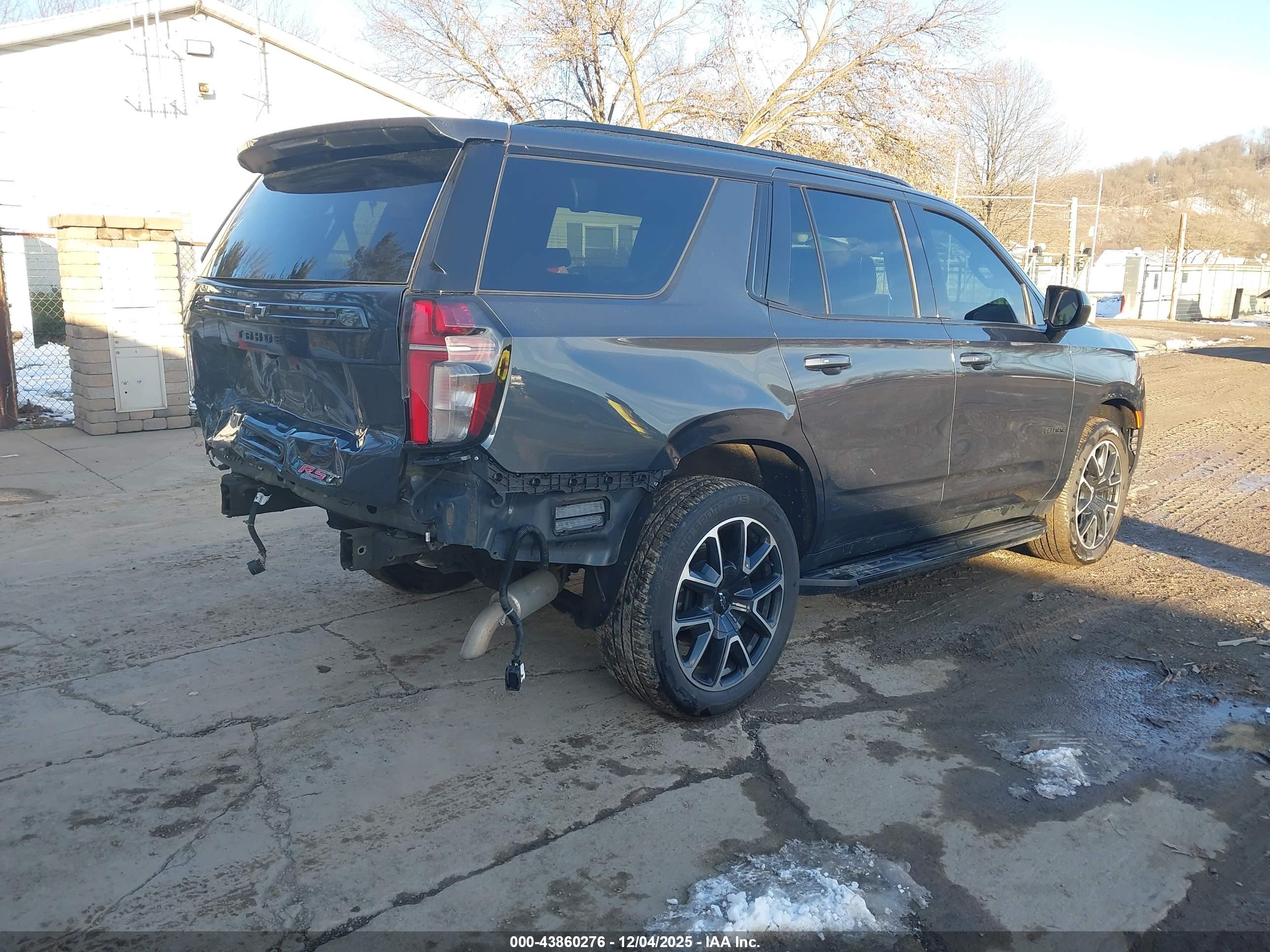 CHEVROLET TAHOE image 4