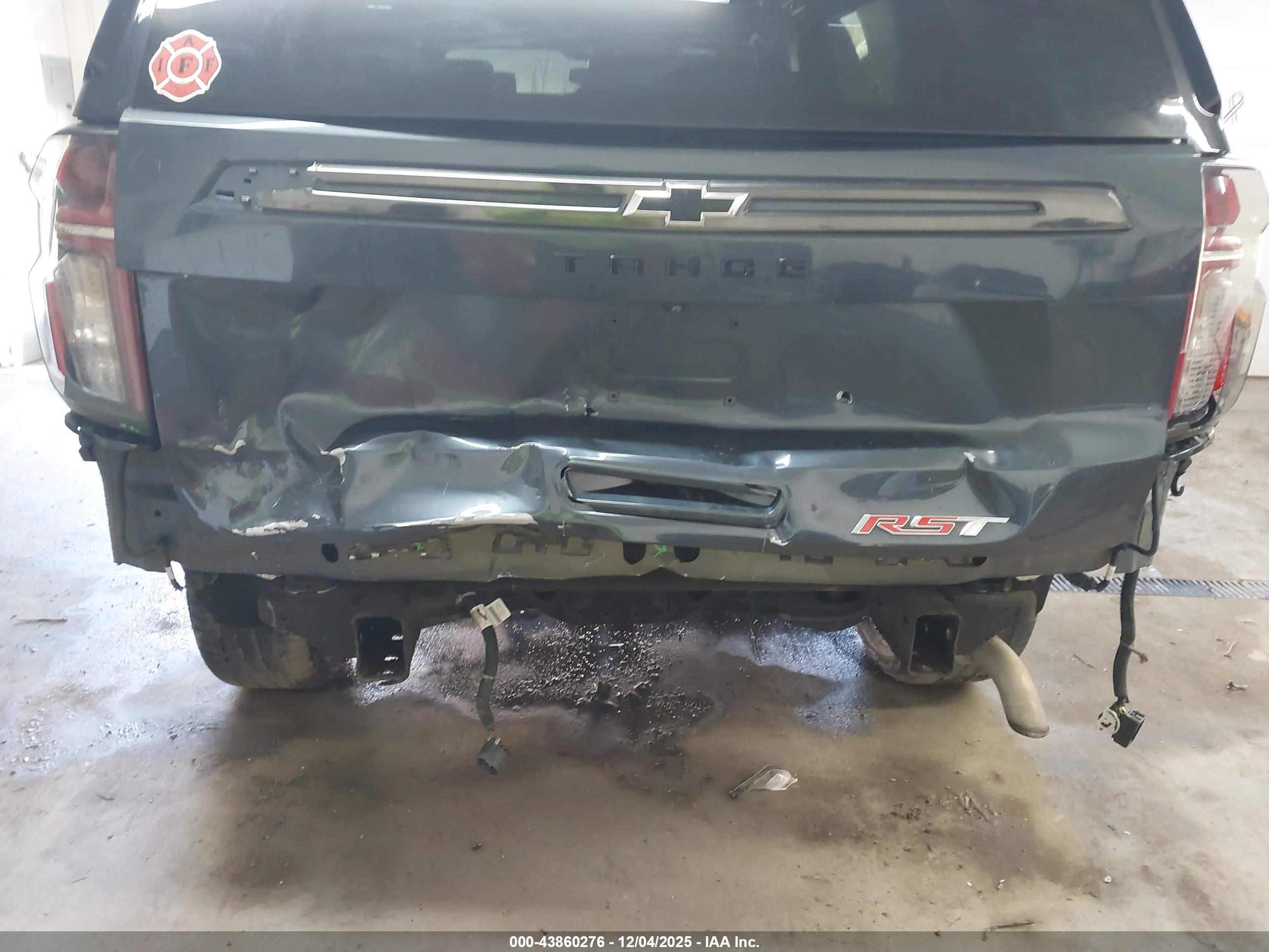 CHEVROLET TAHOE image 6