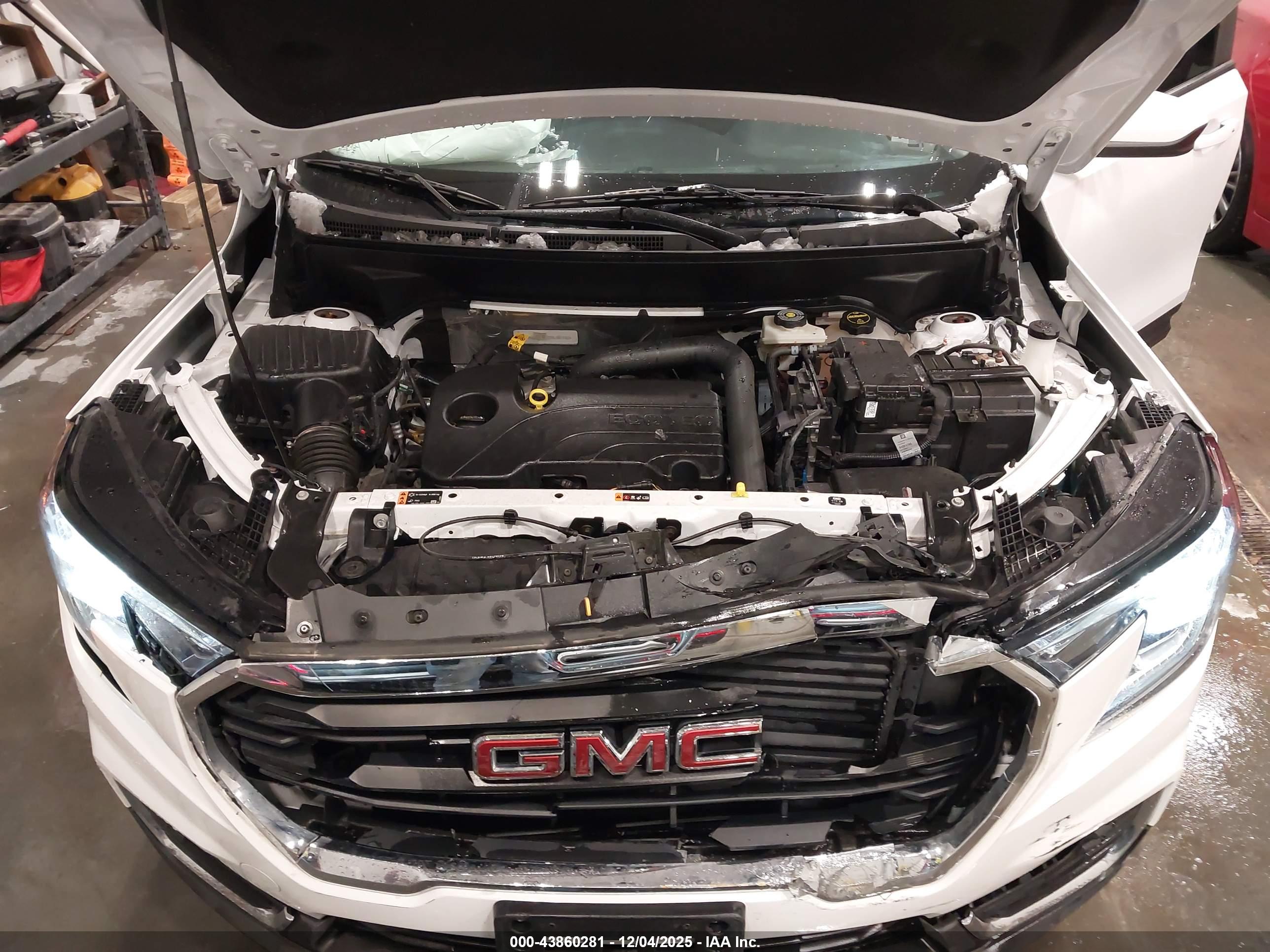 GMC TERRAIN image 10