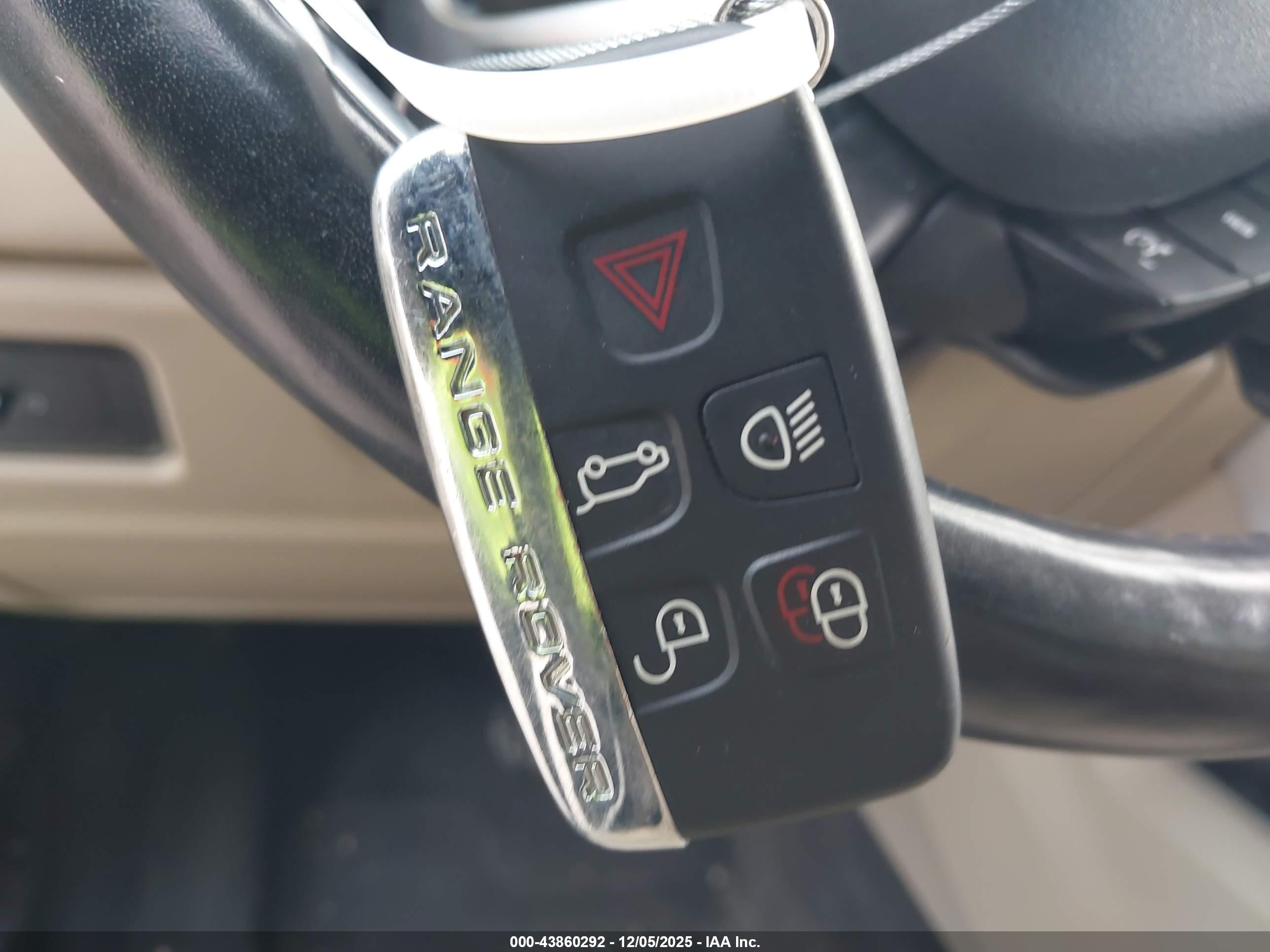 LAND ROVER image 11