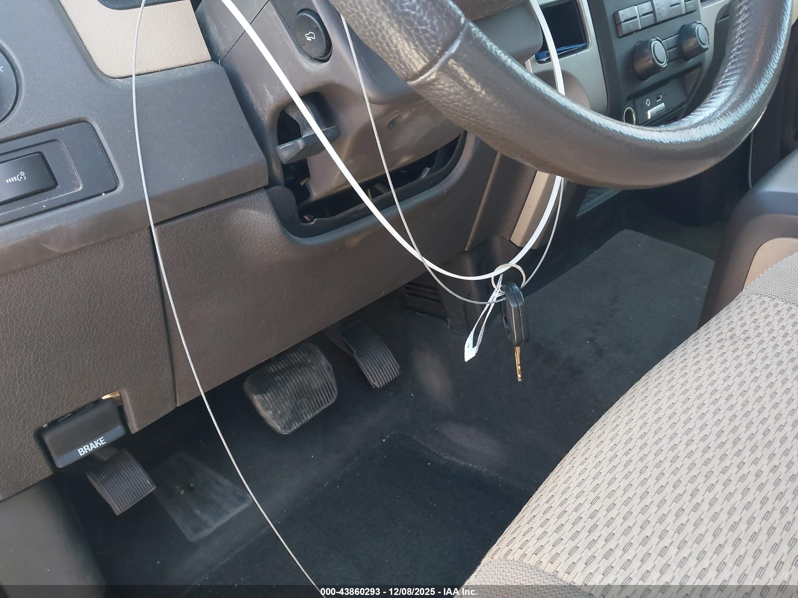 FORD F-150 image 11