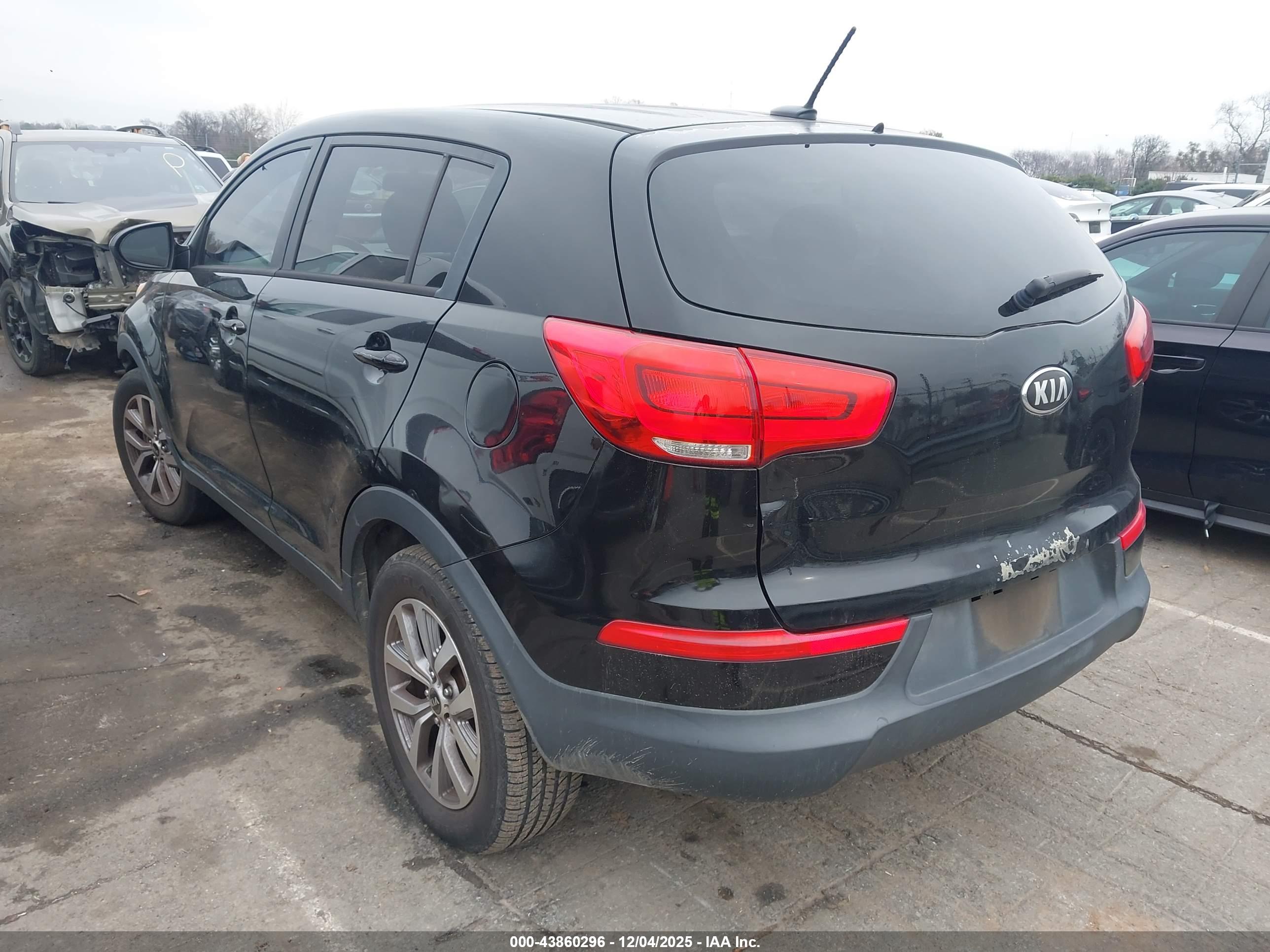 KIA SPORTAGE image 3