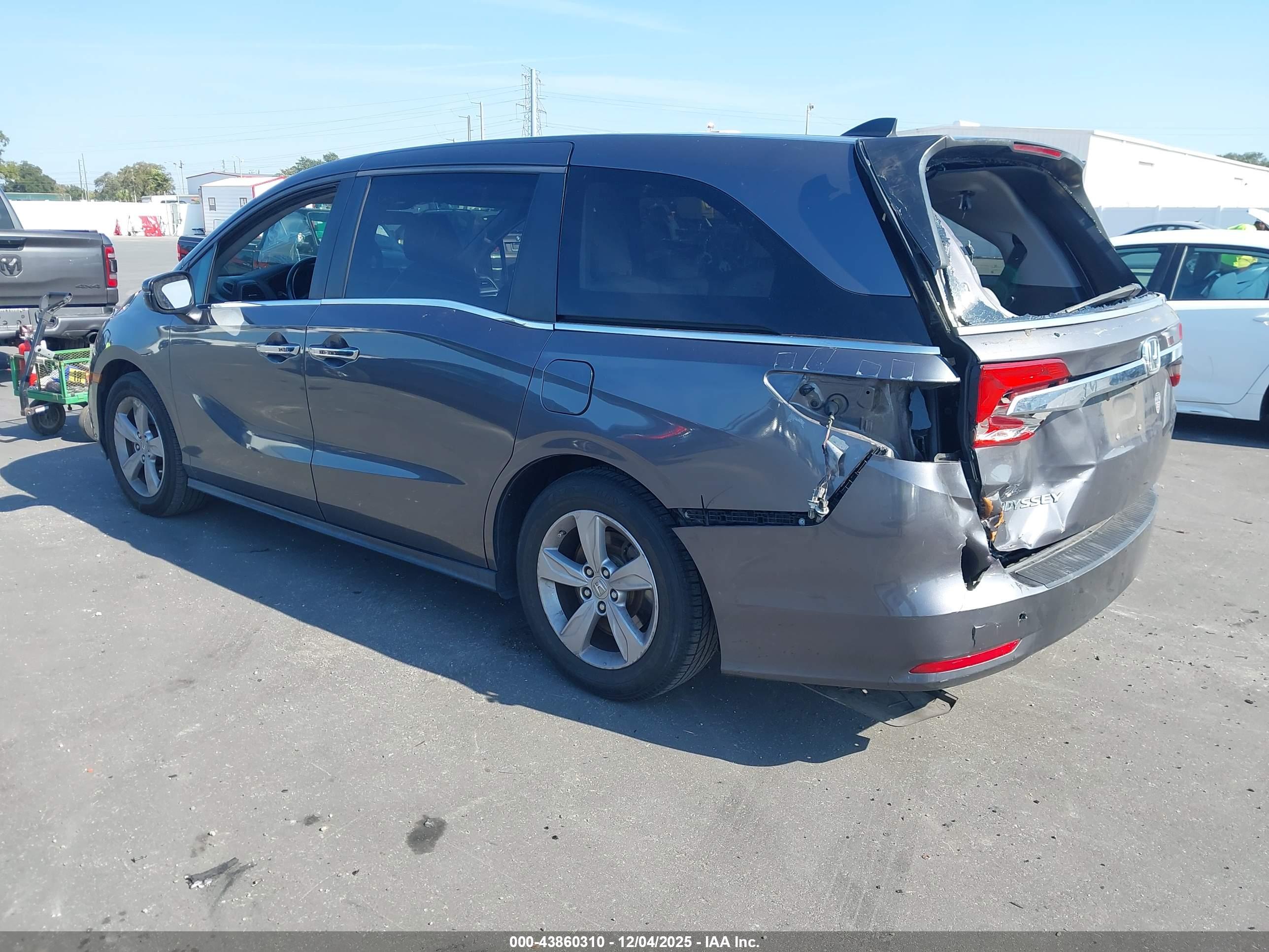 HONDA ODYSSEY image 3