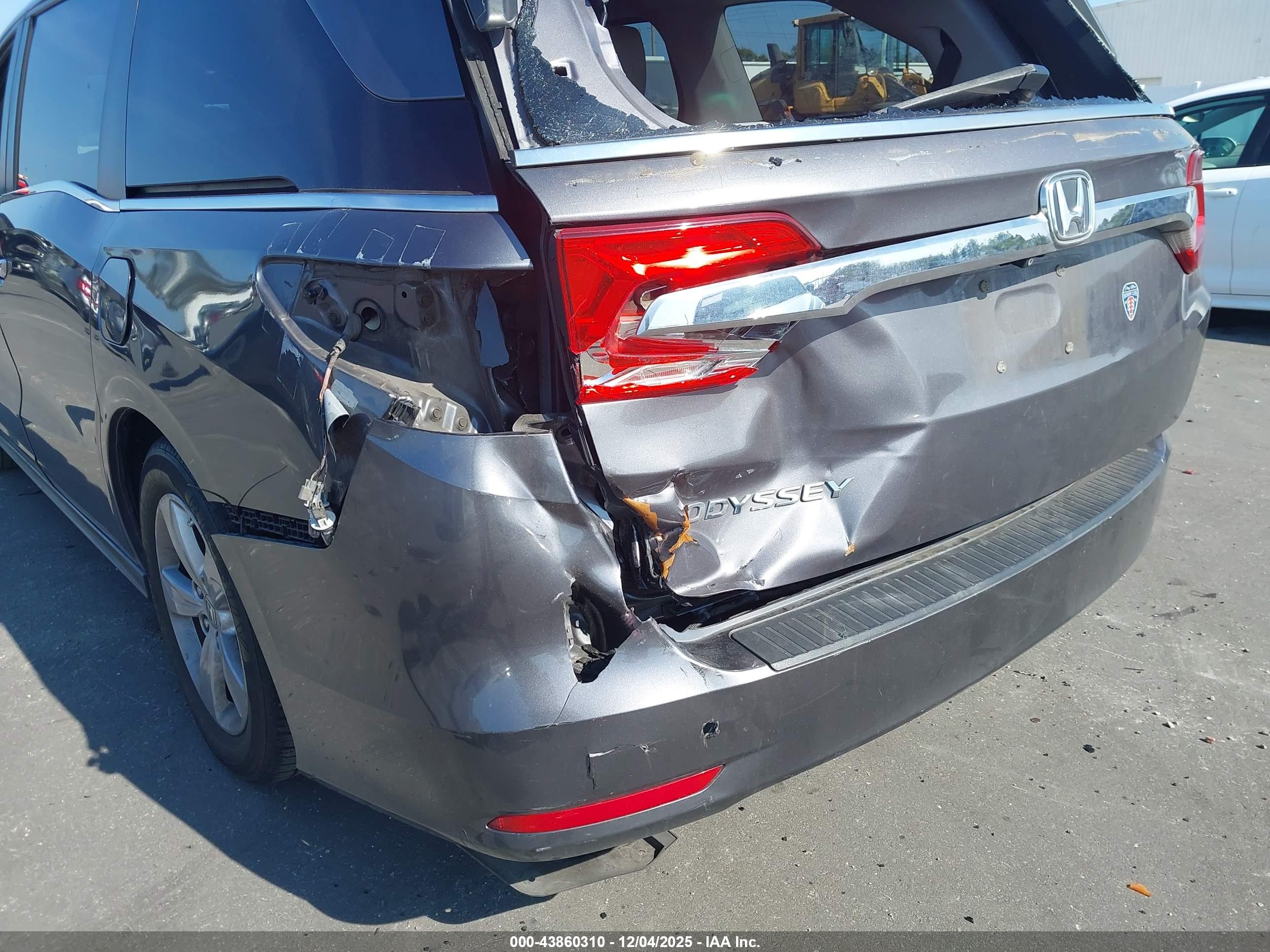 HONDA ODYSSEY image 6