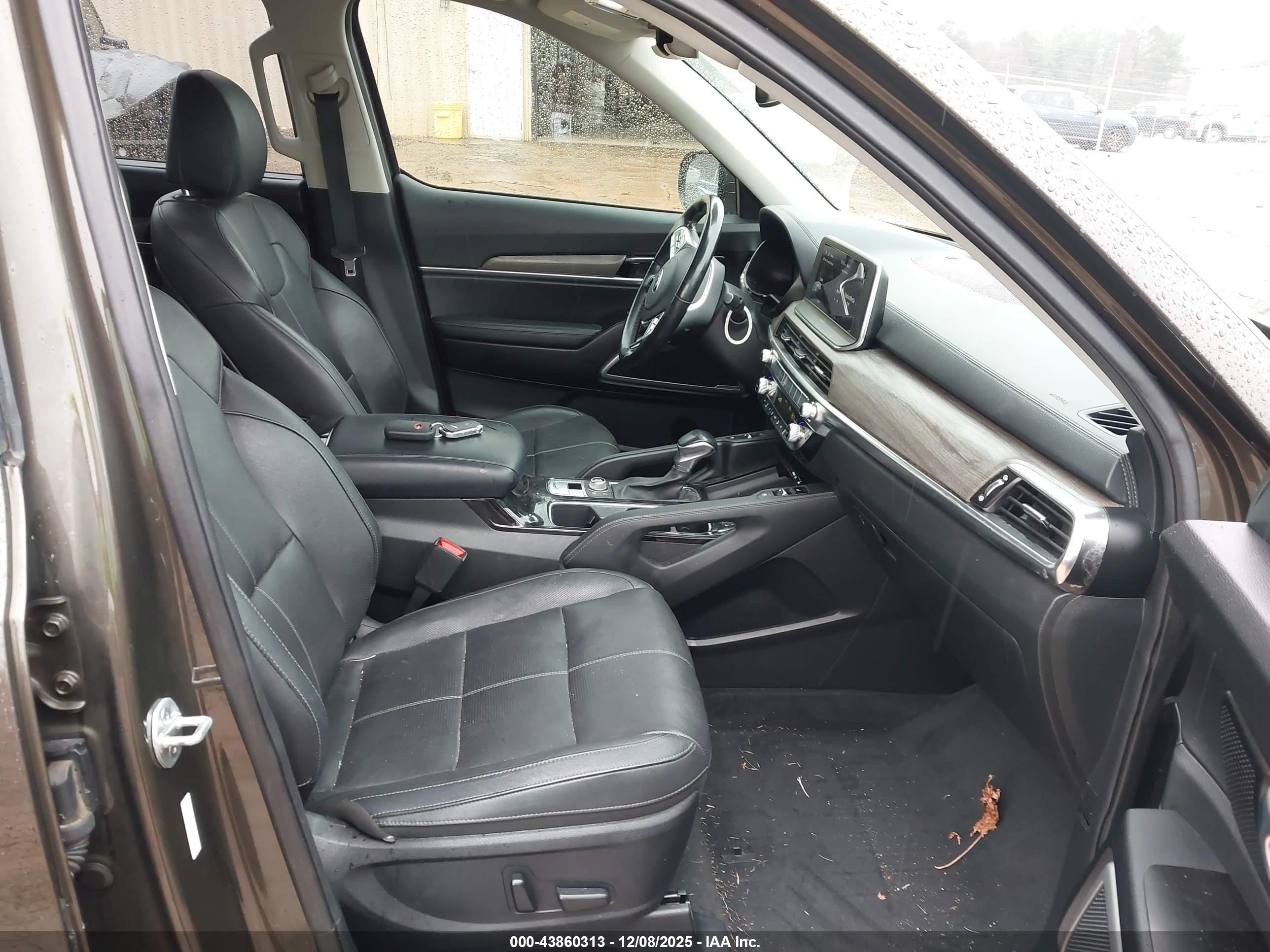 KIA TELLURIDE image 5