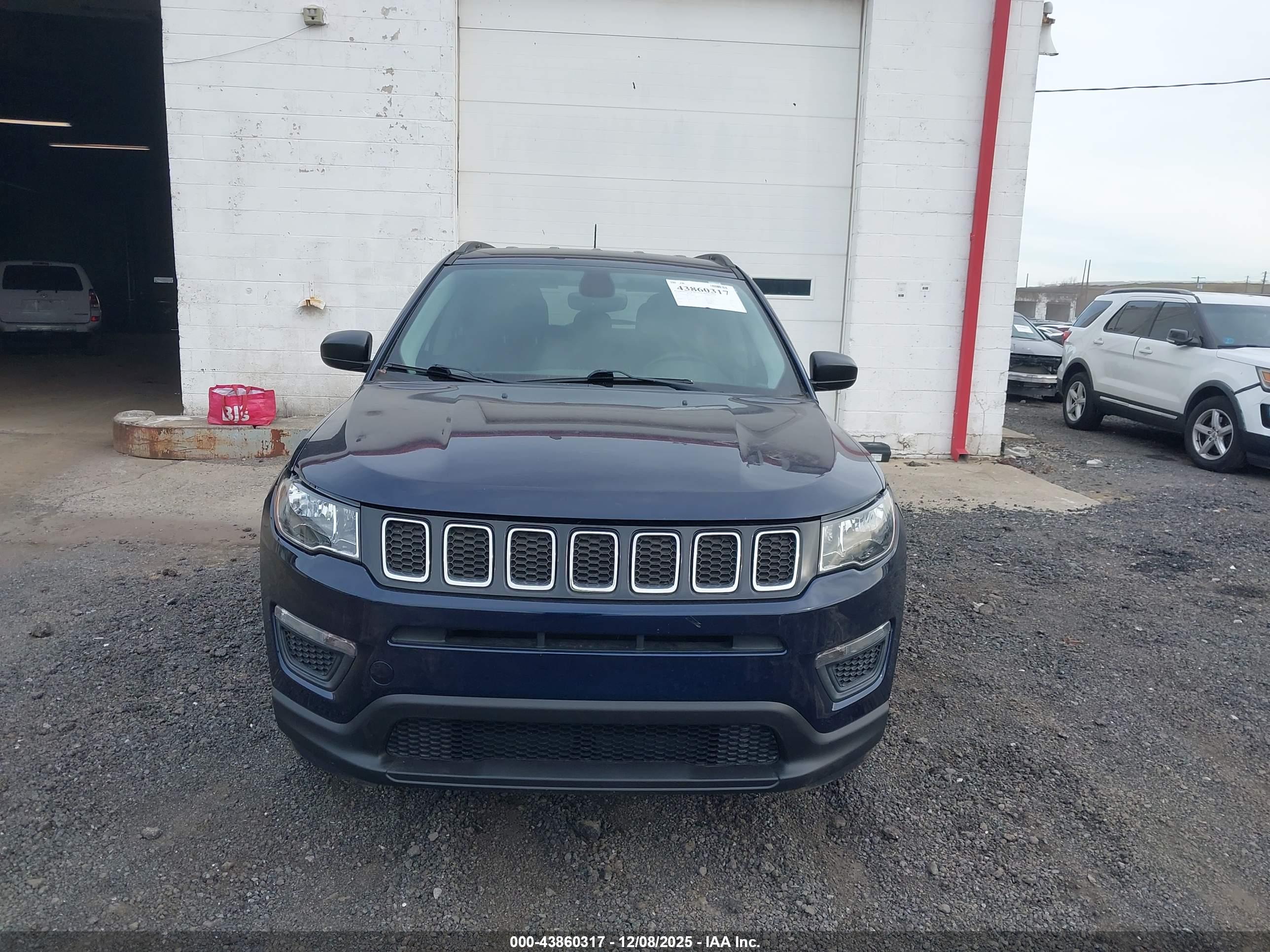 JEEP COMPASS image 6