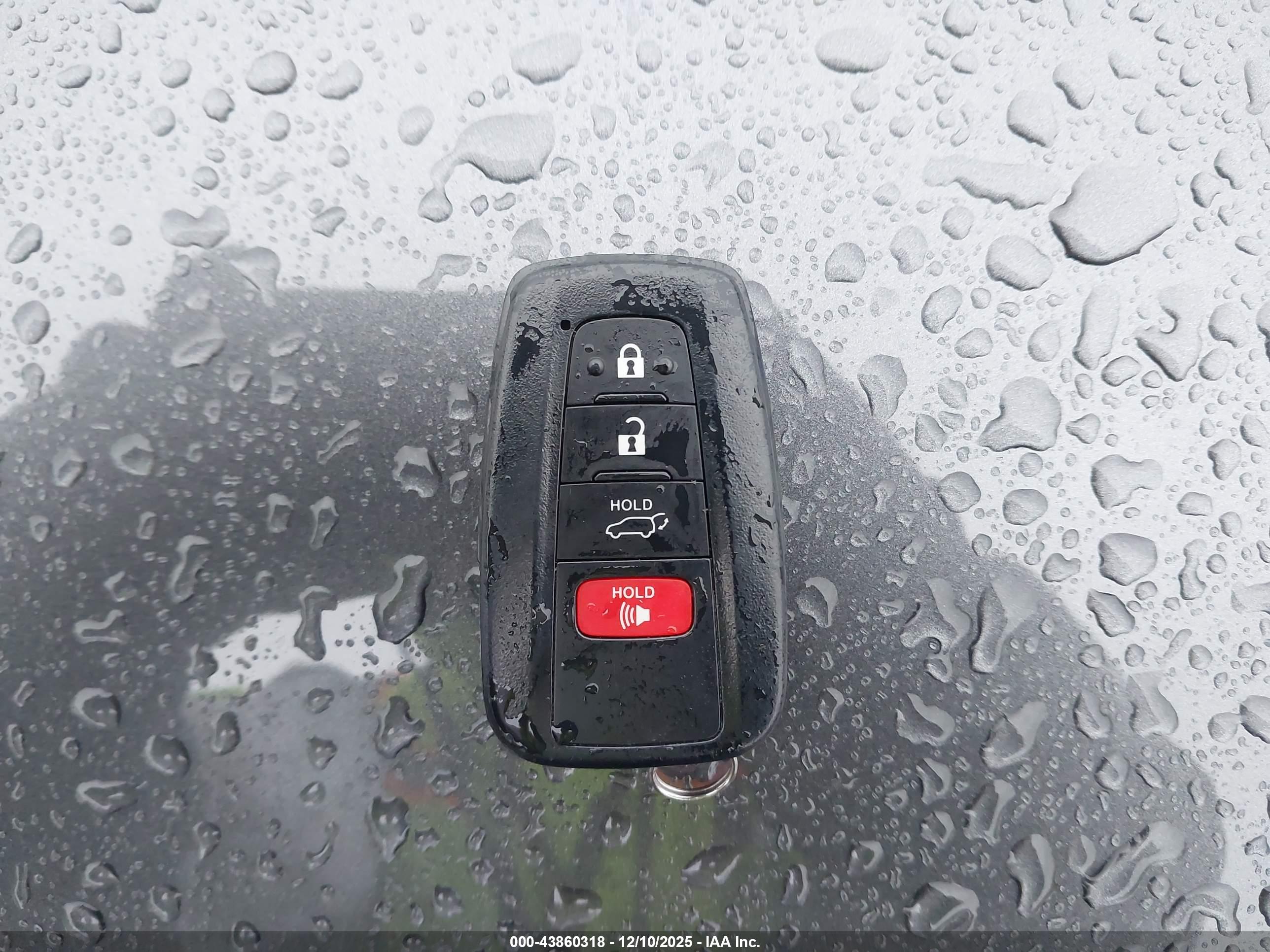 TOYOTA HIGHLANDER image 11