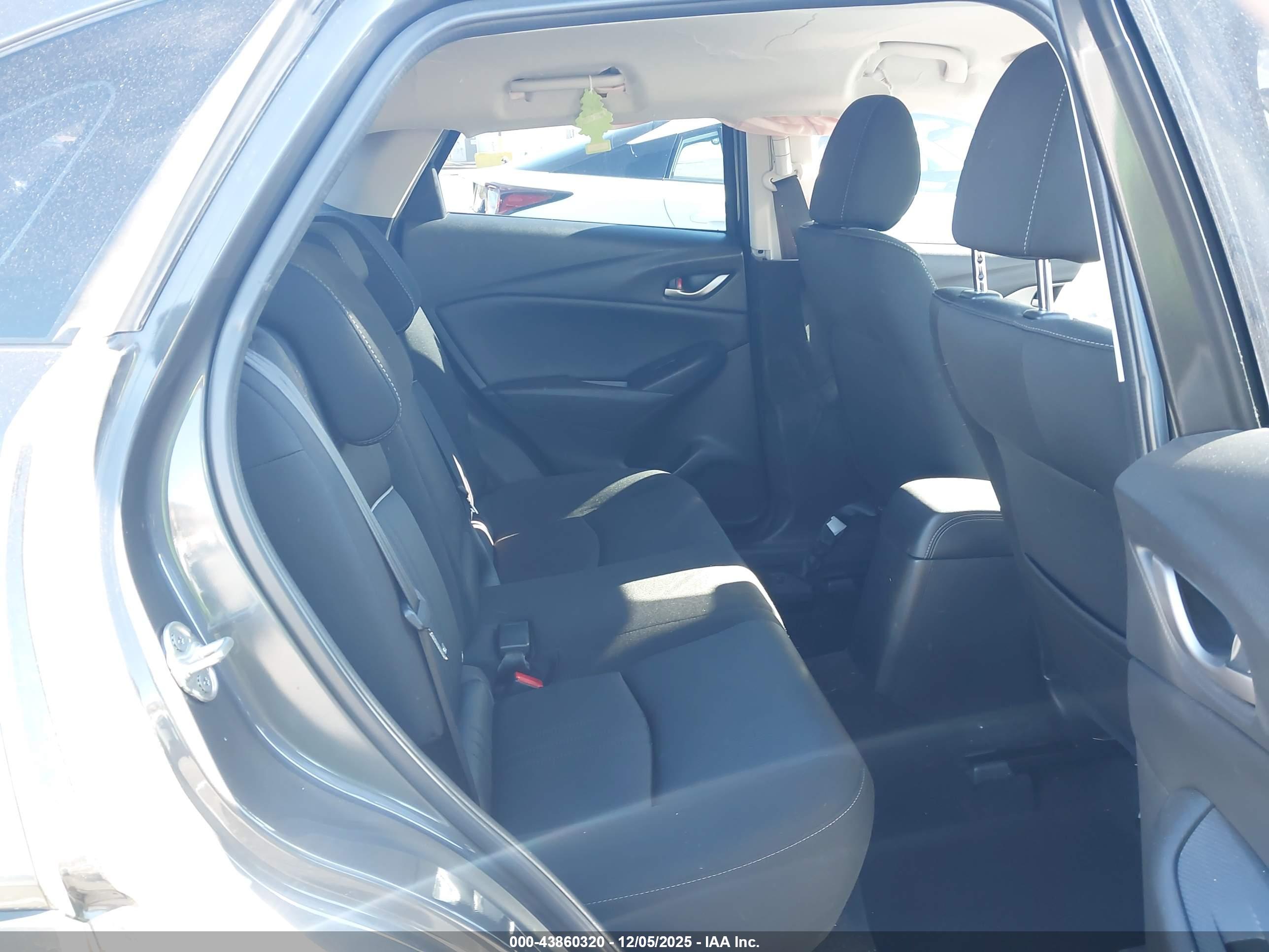 MAZDA CX-3 image 8