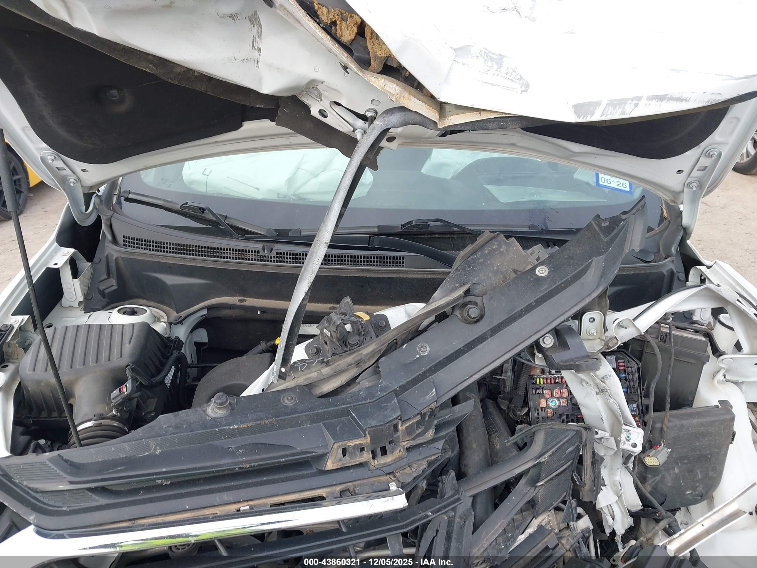 CHEVROLET EQUINOX image 10