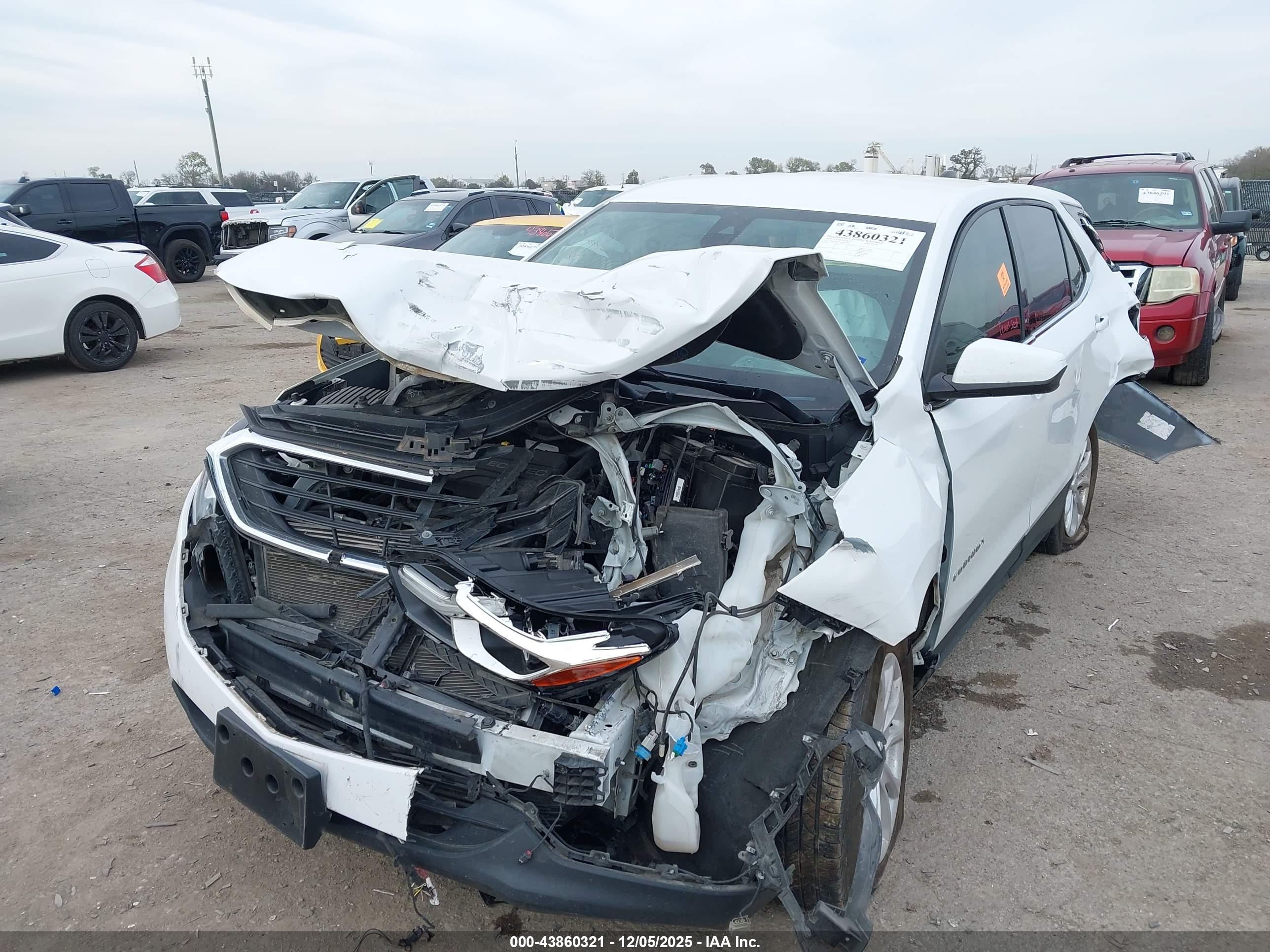 CHEVROLET EQUINOX image 2