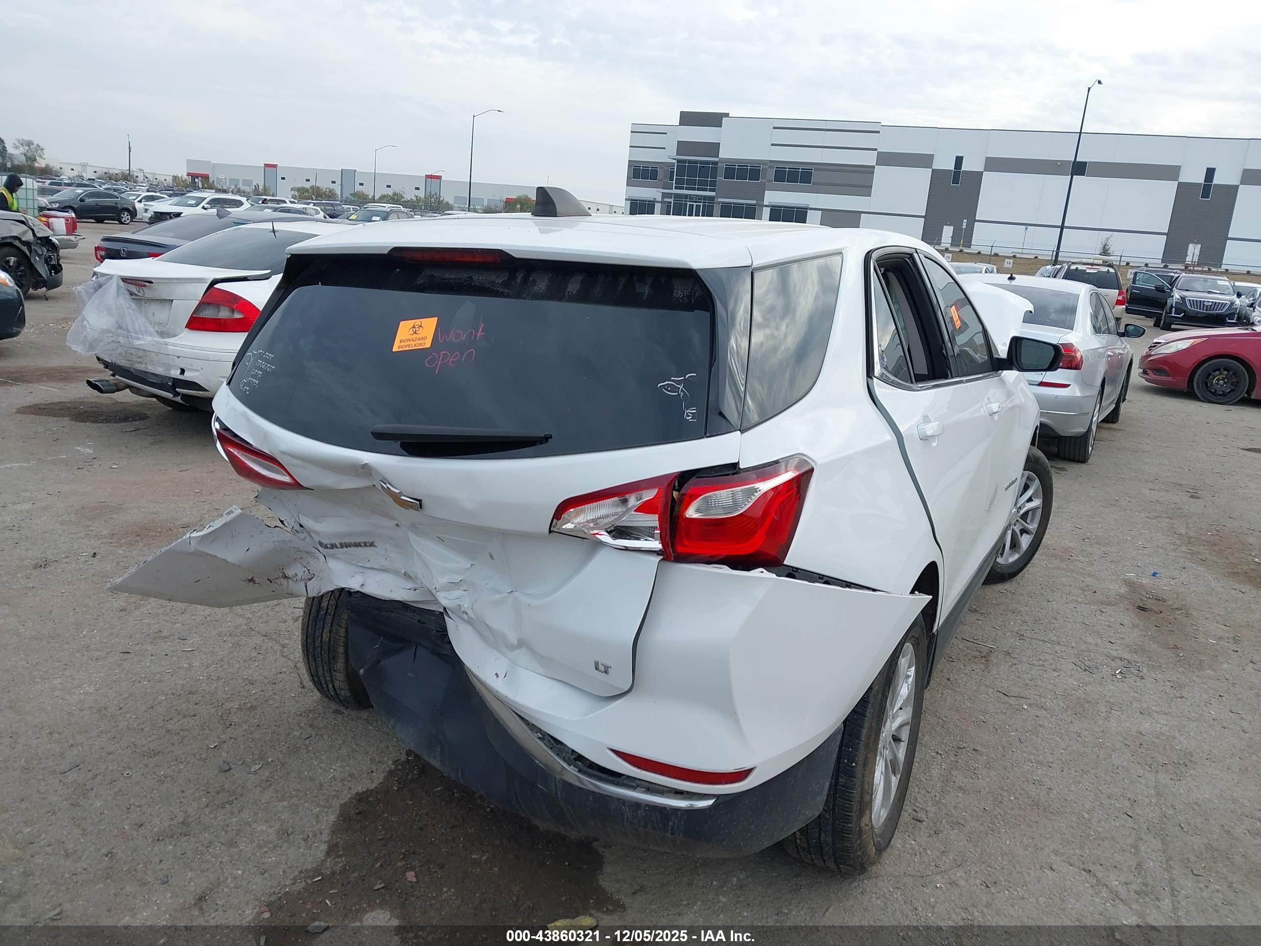 CHEVROLET EQUINOX image 4