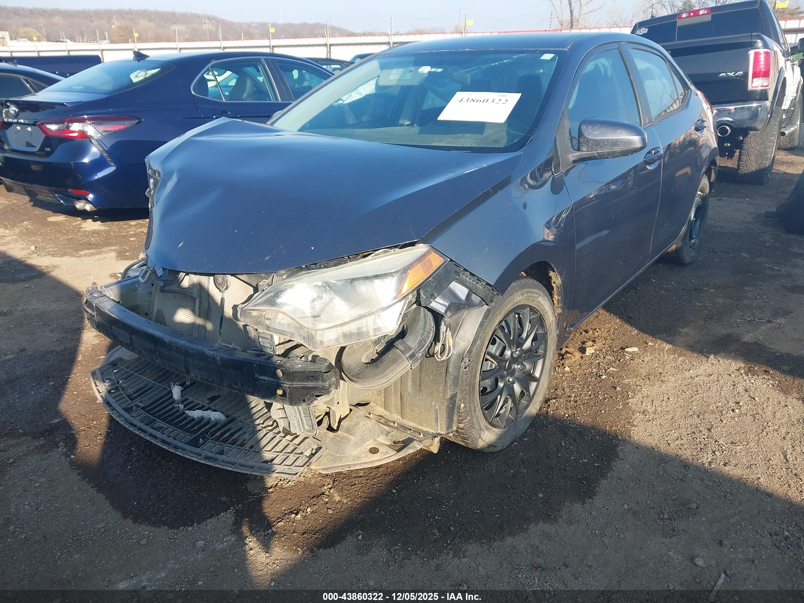 TOYOTA COROLLA image 2