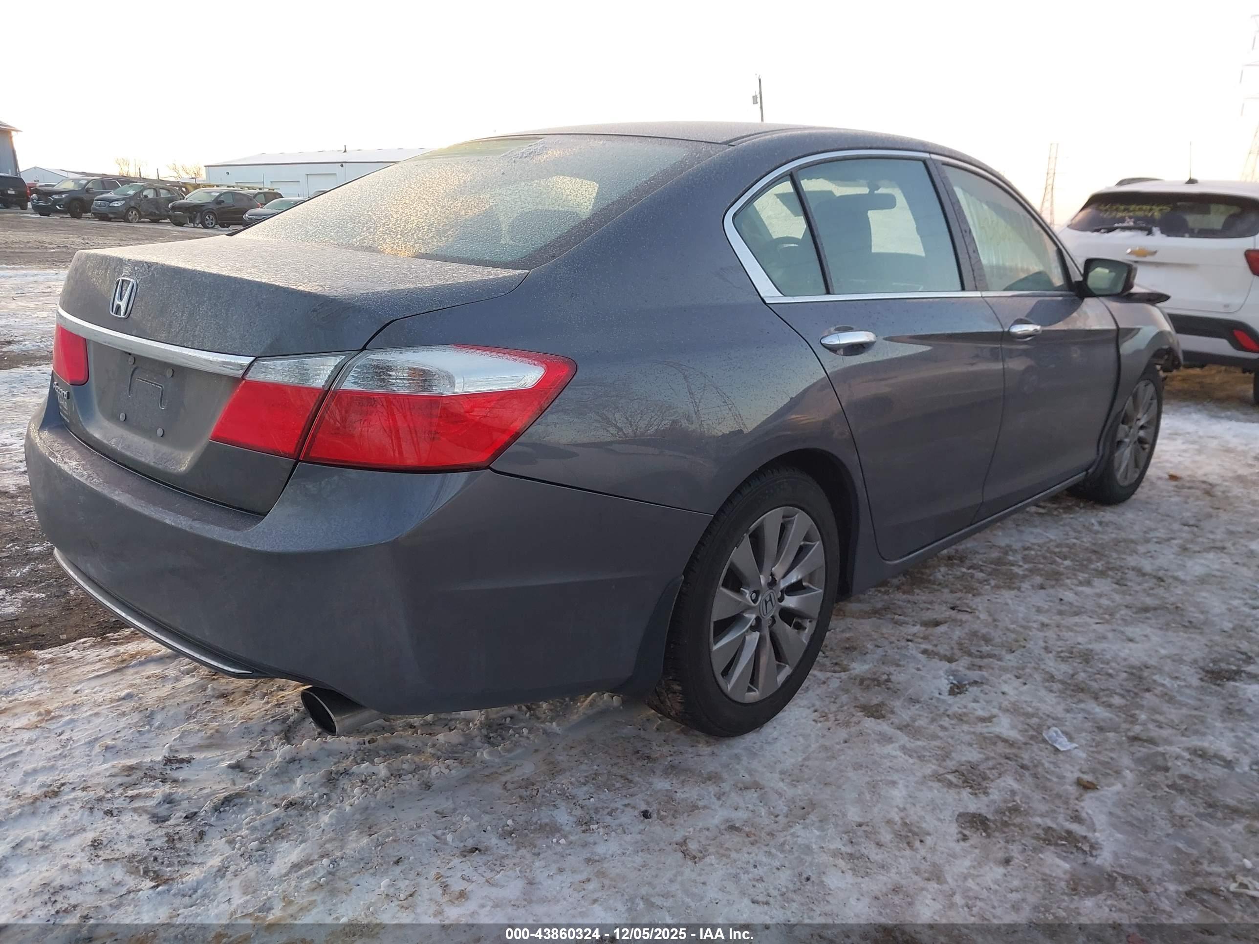 HONDA ACCORD image 4