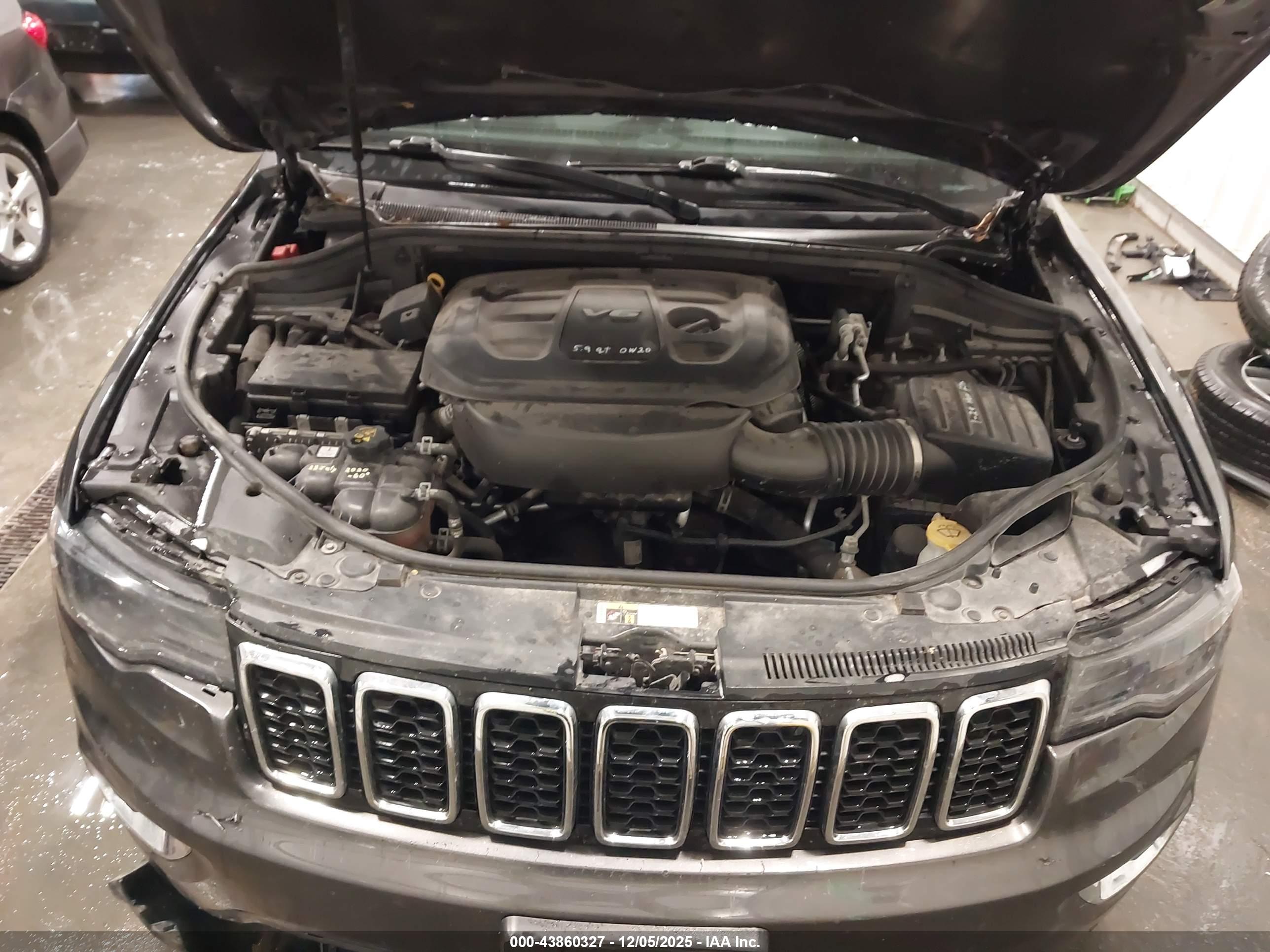 JEEP GRAND image 10
