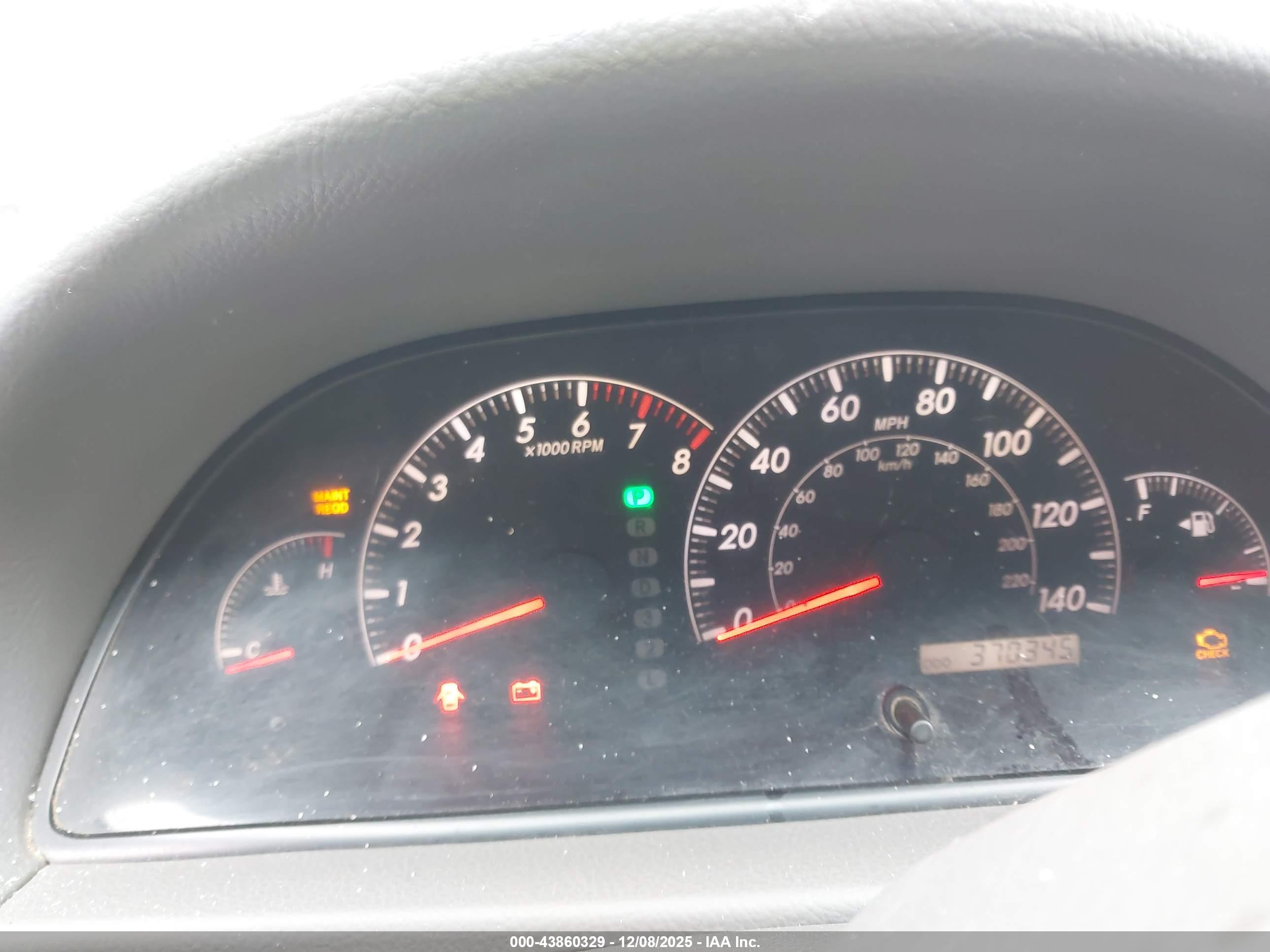 TOYOTA CAMRY image 7