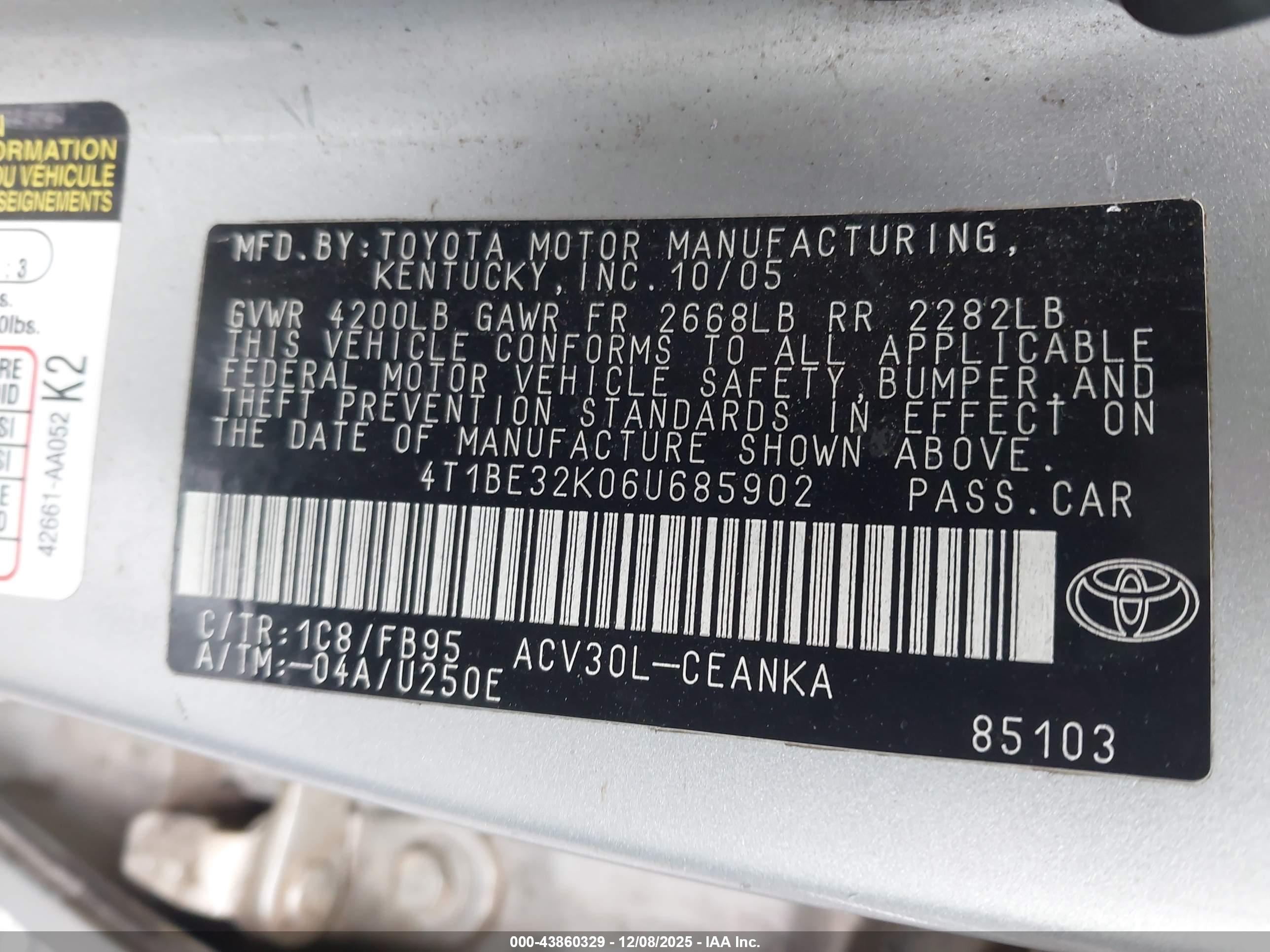 TOYOTA CAMRY image 9