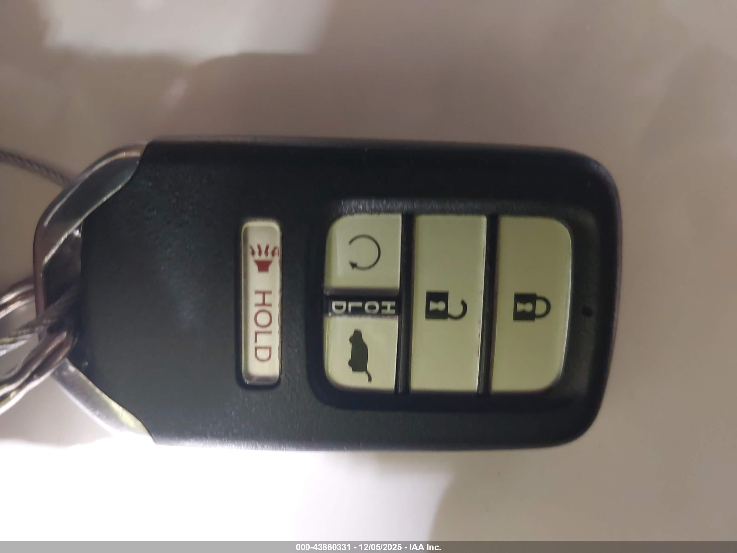 HONDA CR-V image 11
