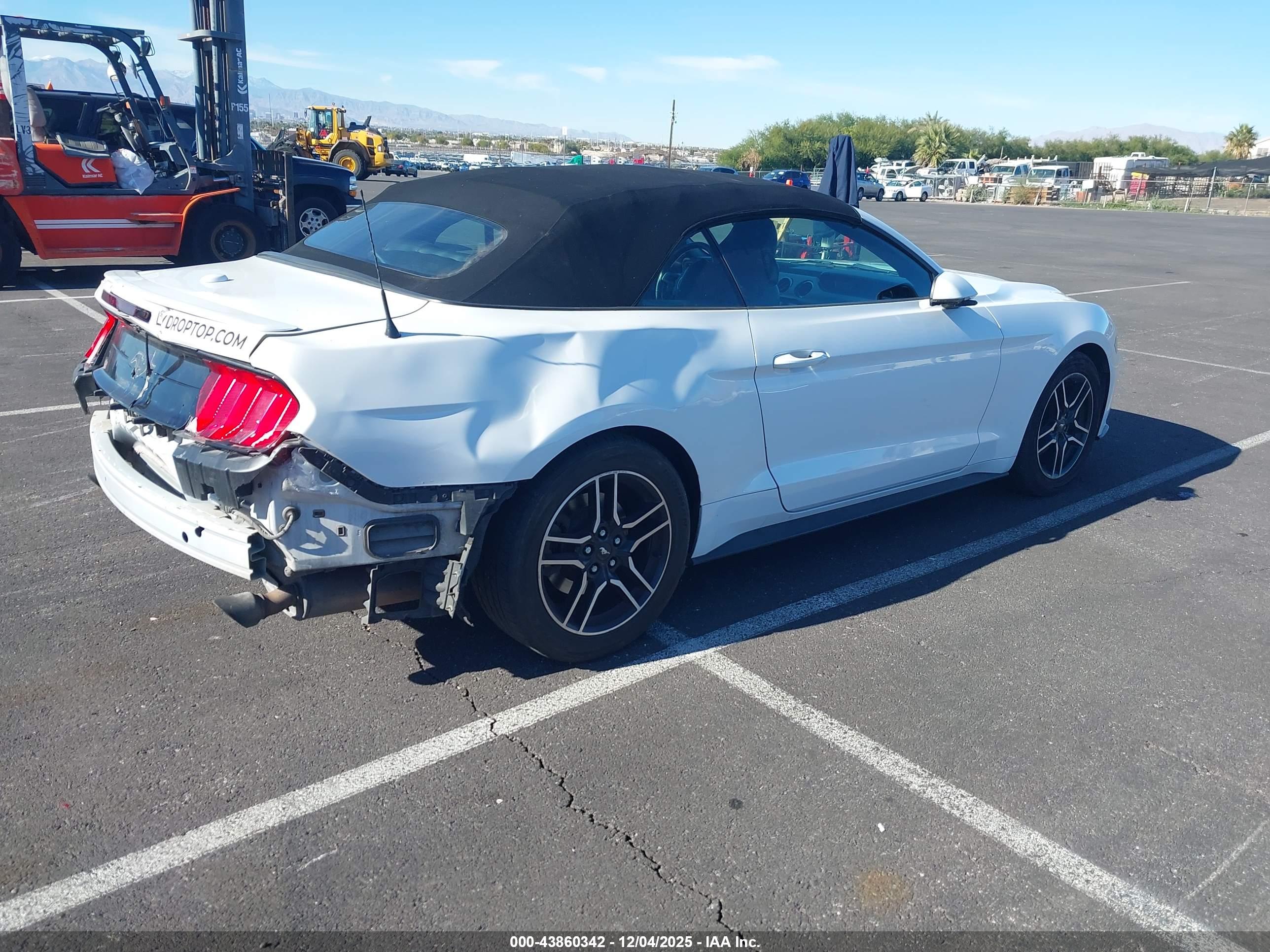 FORD MUSTANG image 4