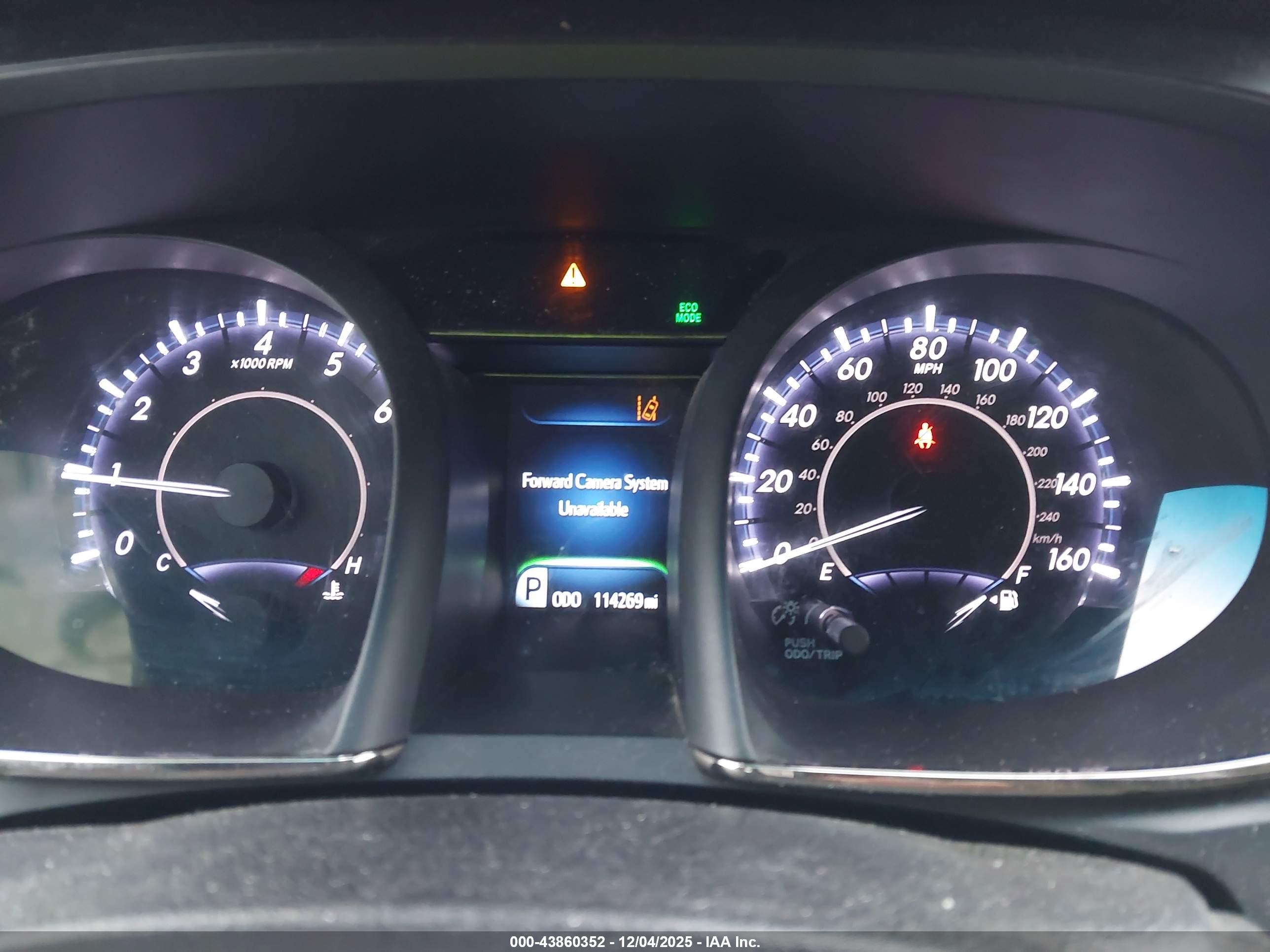 TOYOTA AVALON image 7