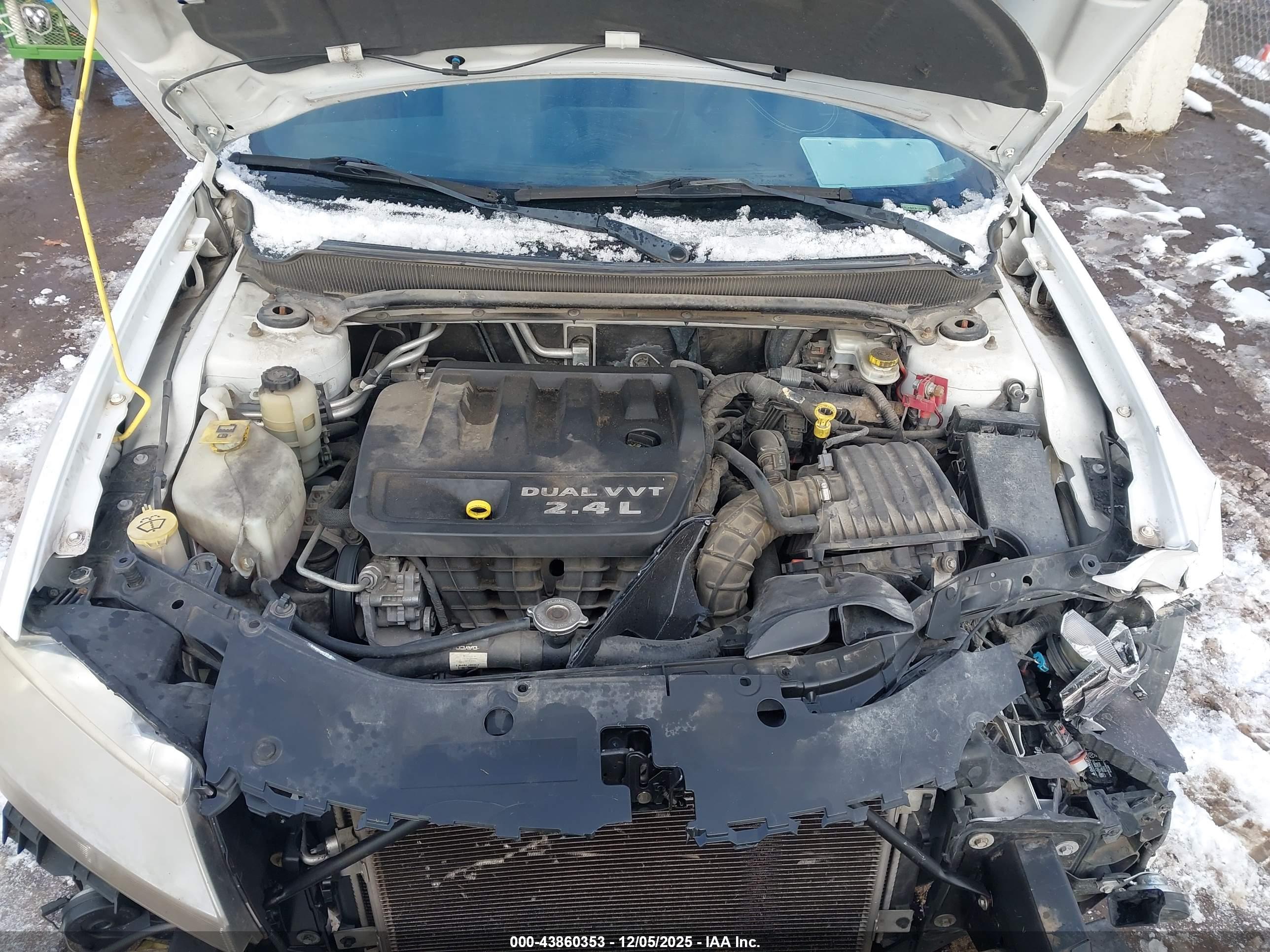 DODGE AVENGER image 10