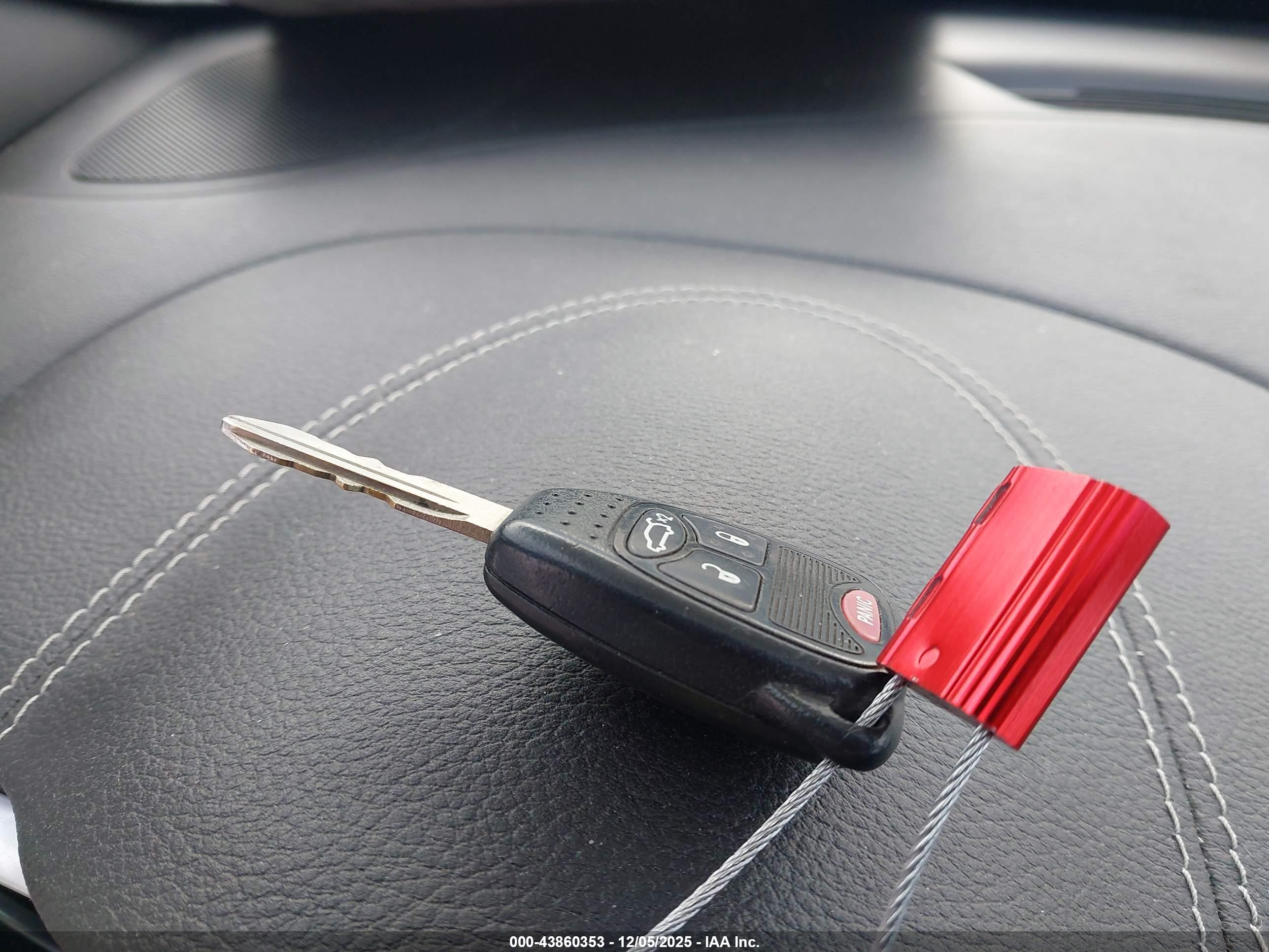 DODGE AVENGER image 11