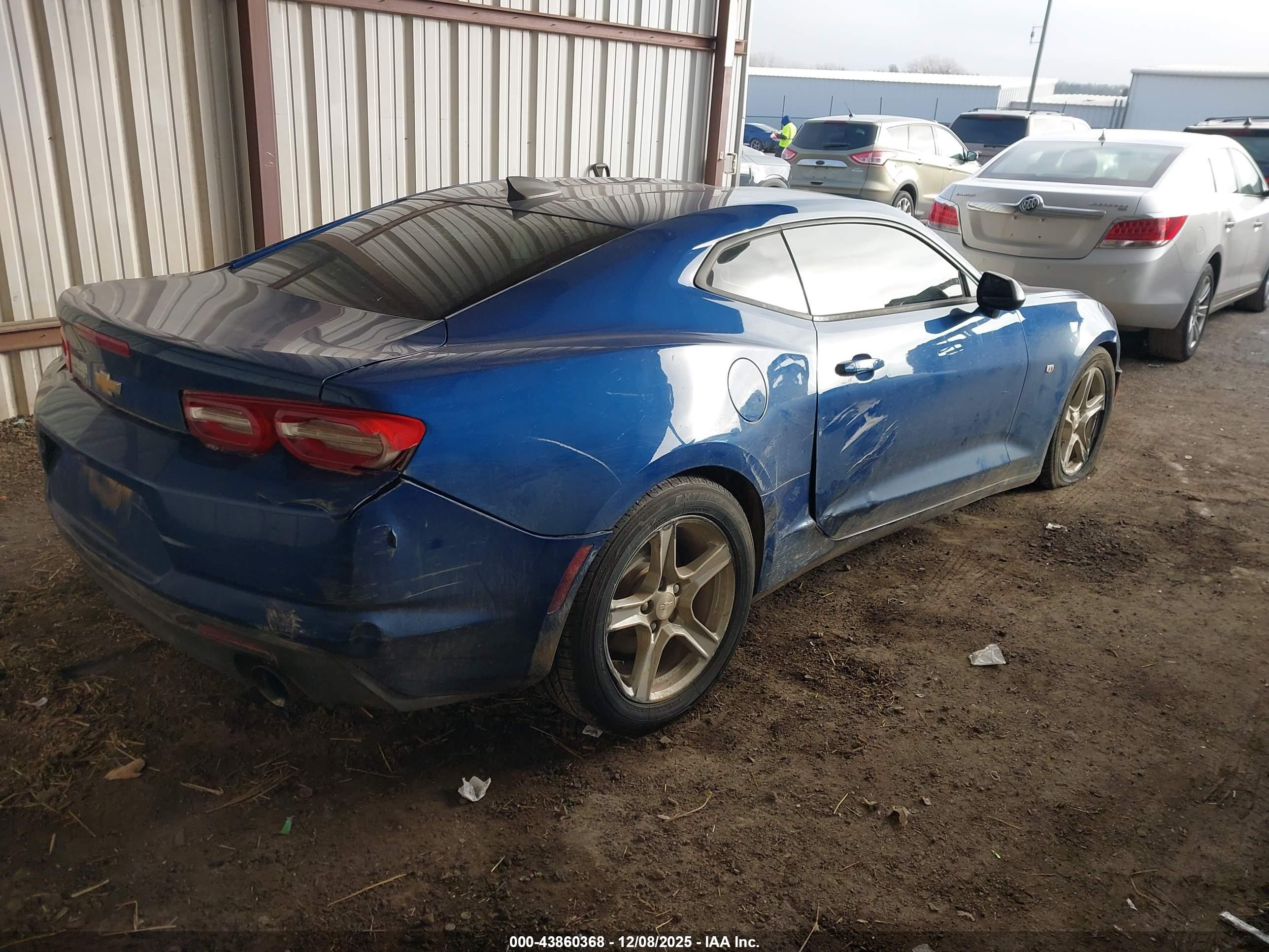 CHEVROLET CAMARO image 4
