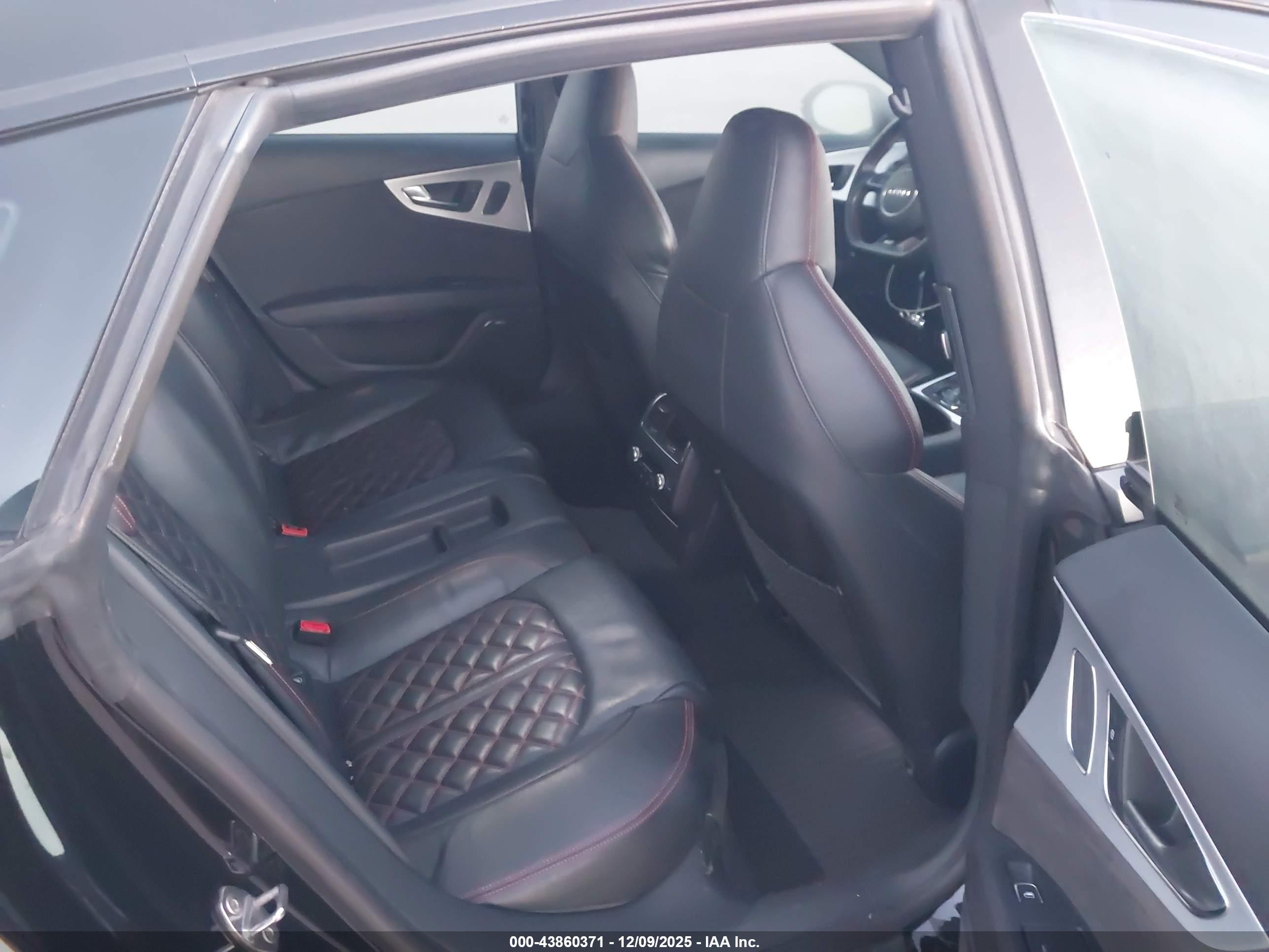 AUDI A7 image 8