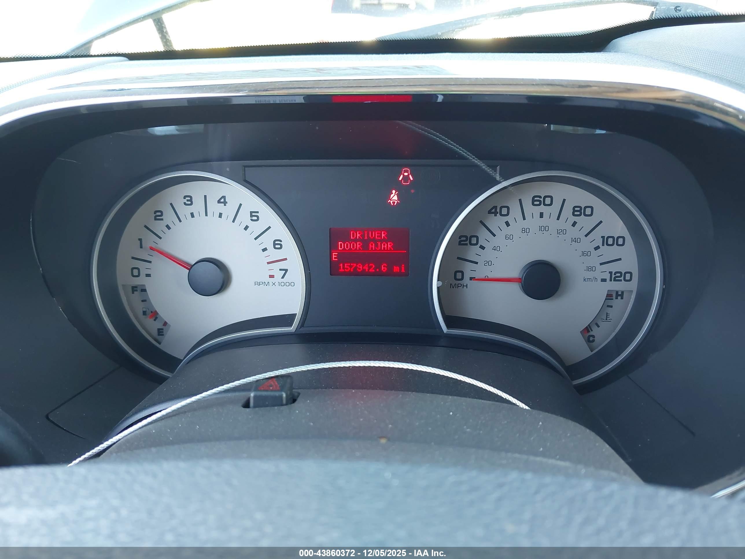FORD EXPLORER image 7