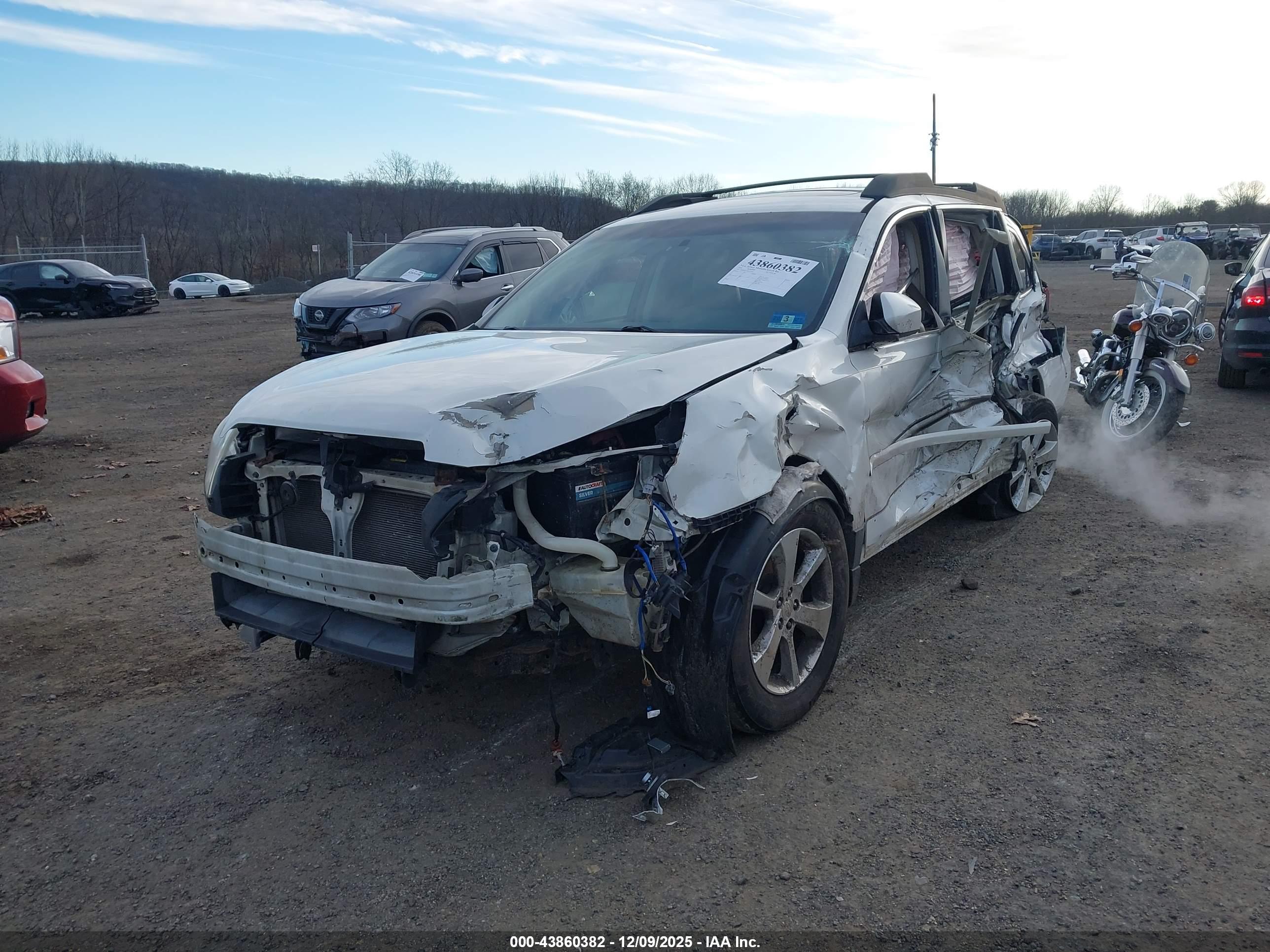 SUBARU OUTBACK image 6