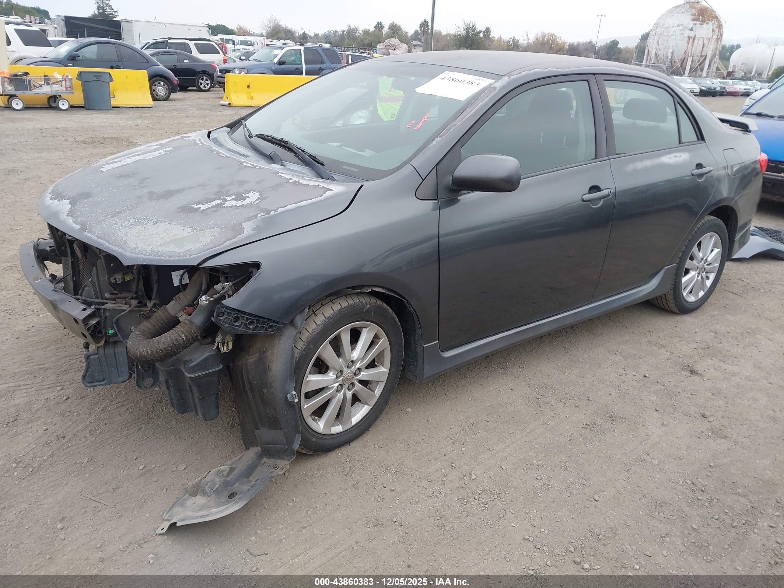 TOYOTA COROLLA image 2