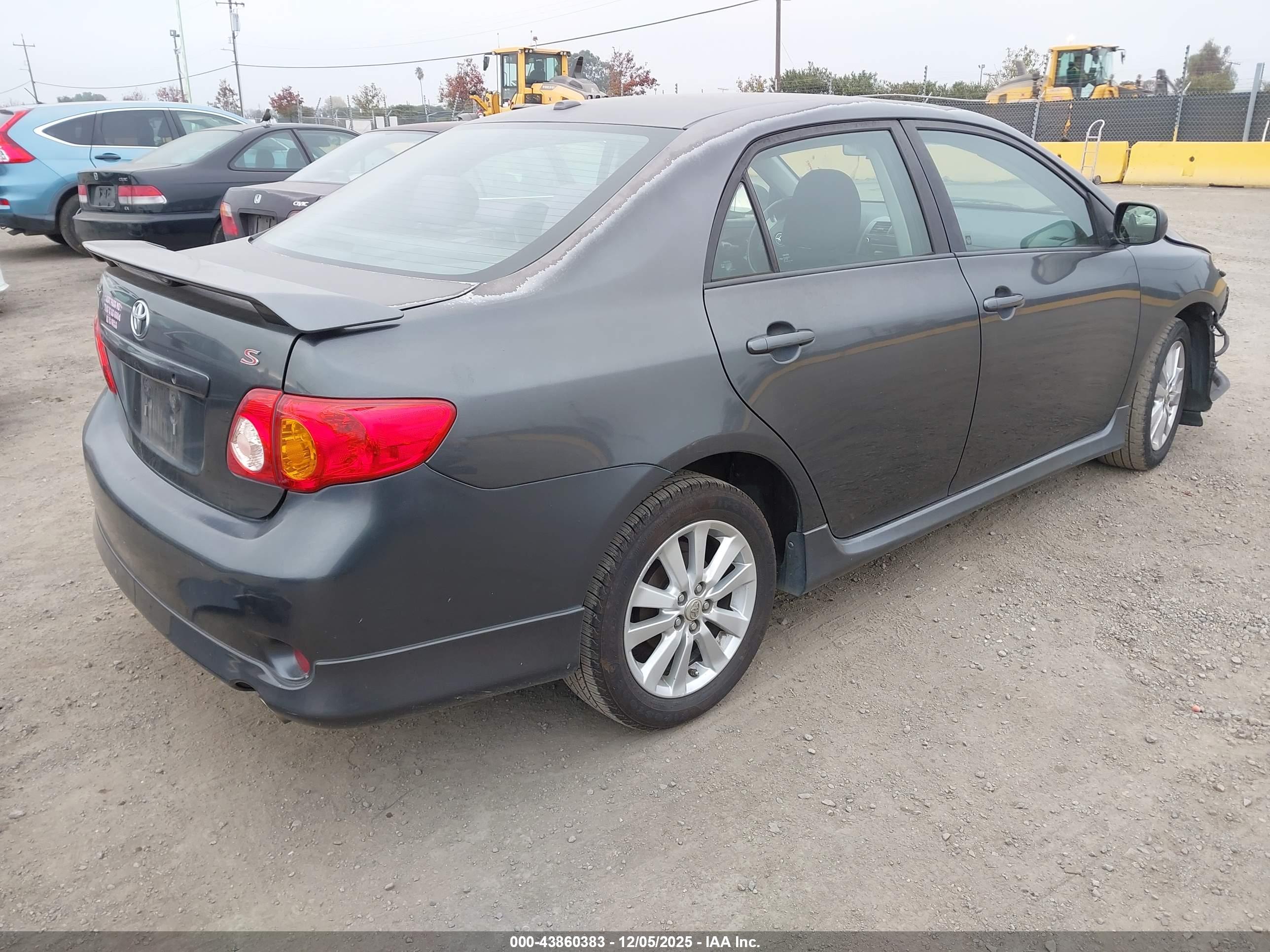 TOYOTA COROLLA image 4