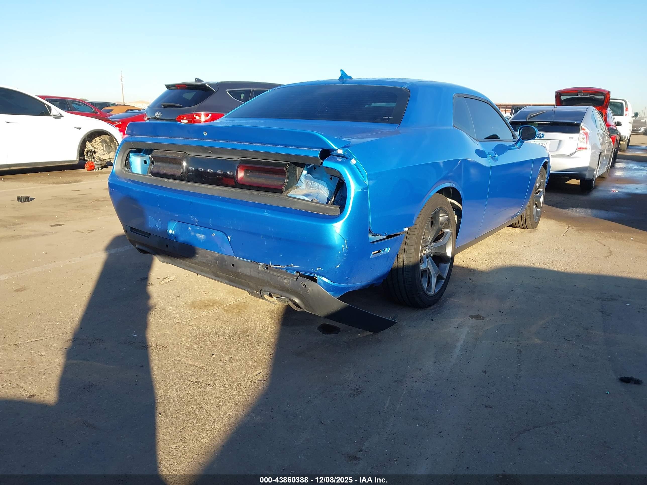 DODGE CHALLENGER image 6