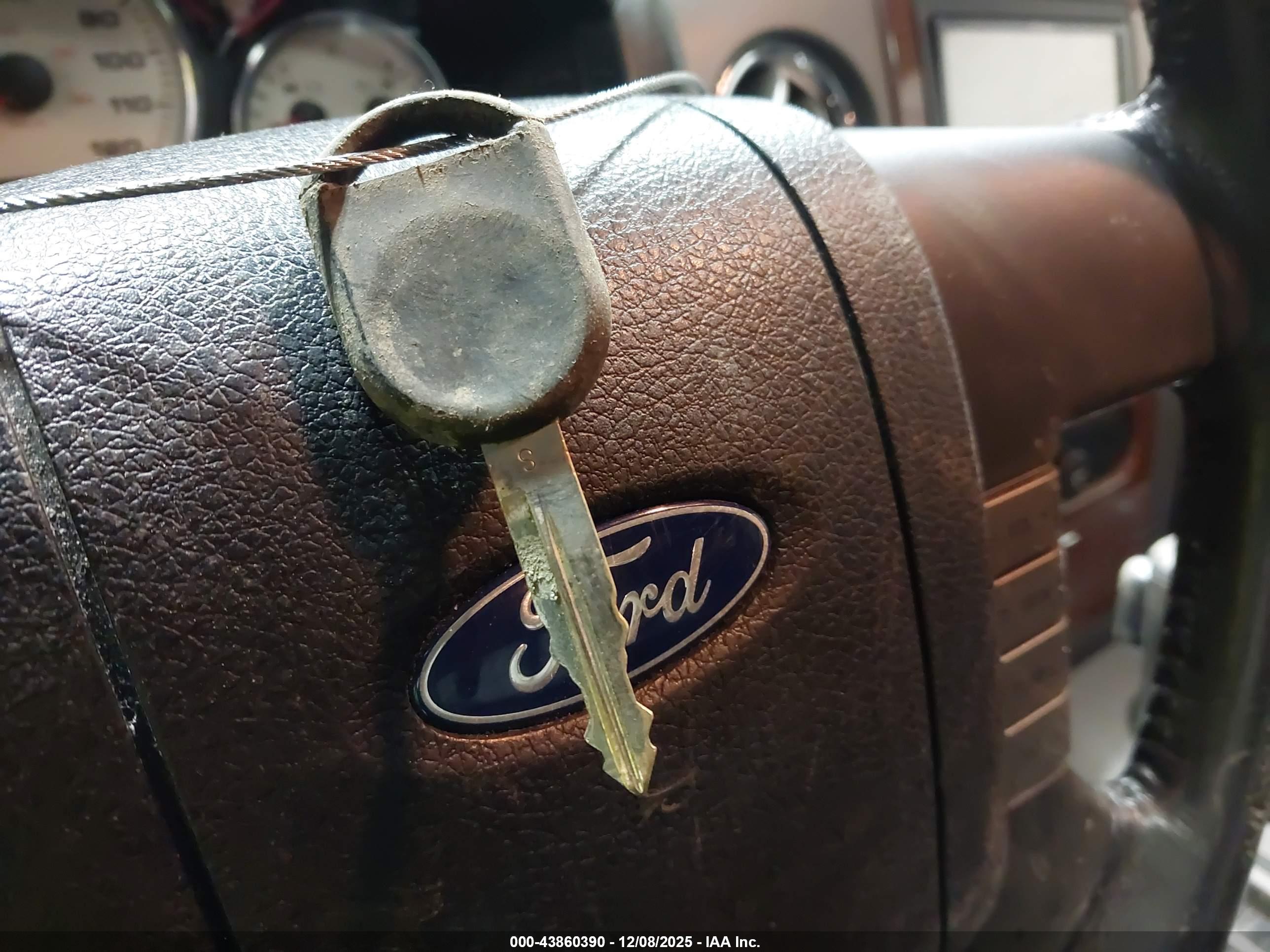 FORD F-150 image 11