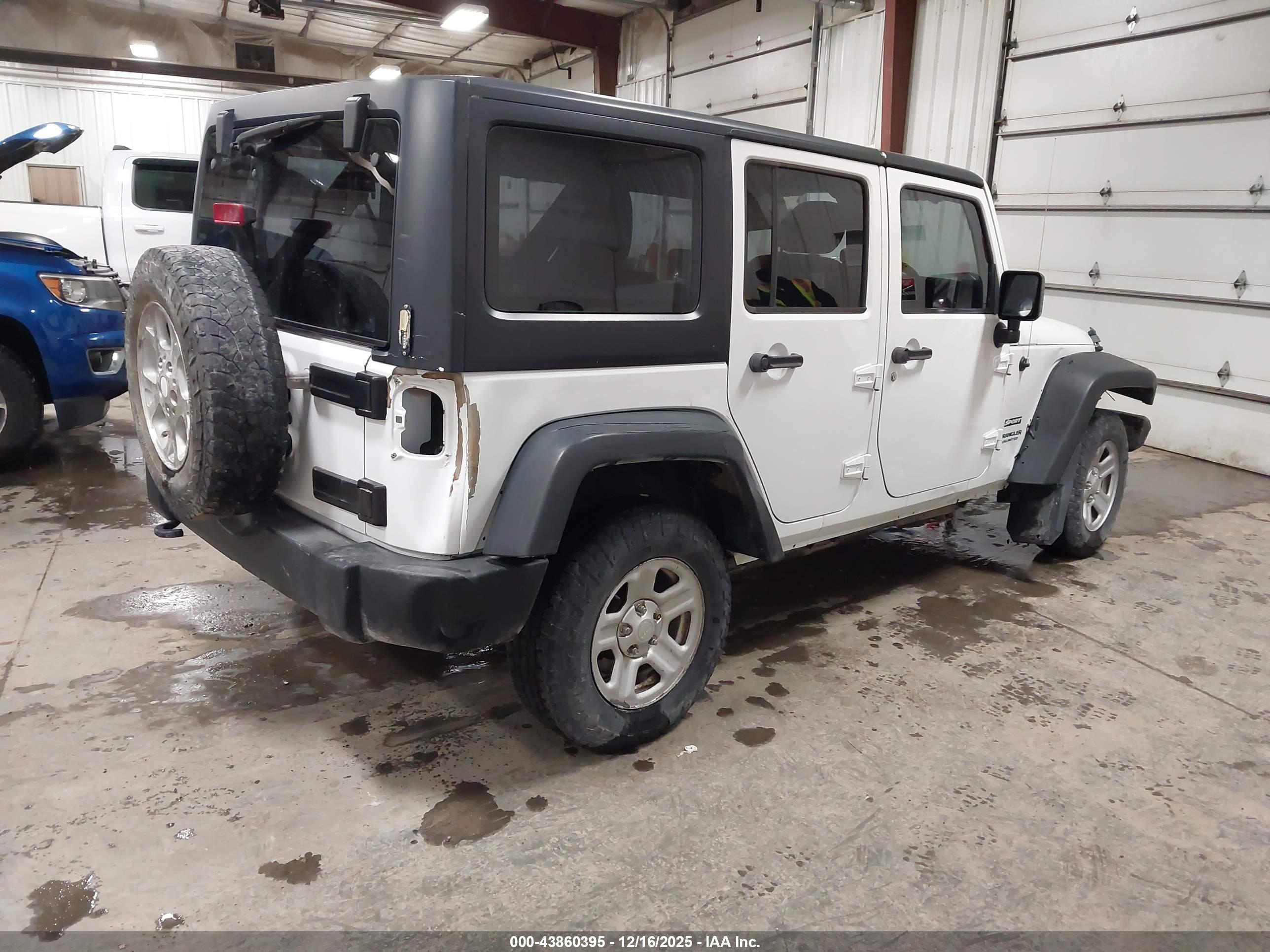 JEEP WRANGLER image 4