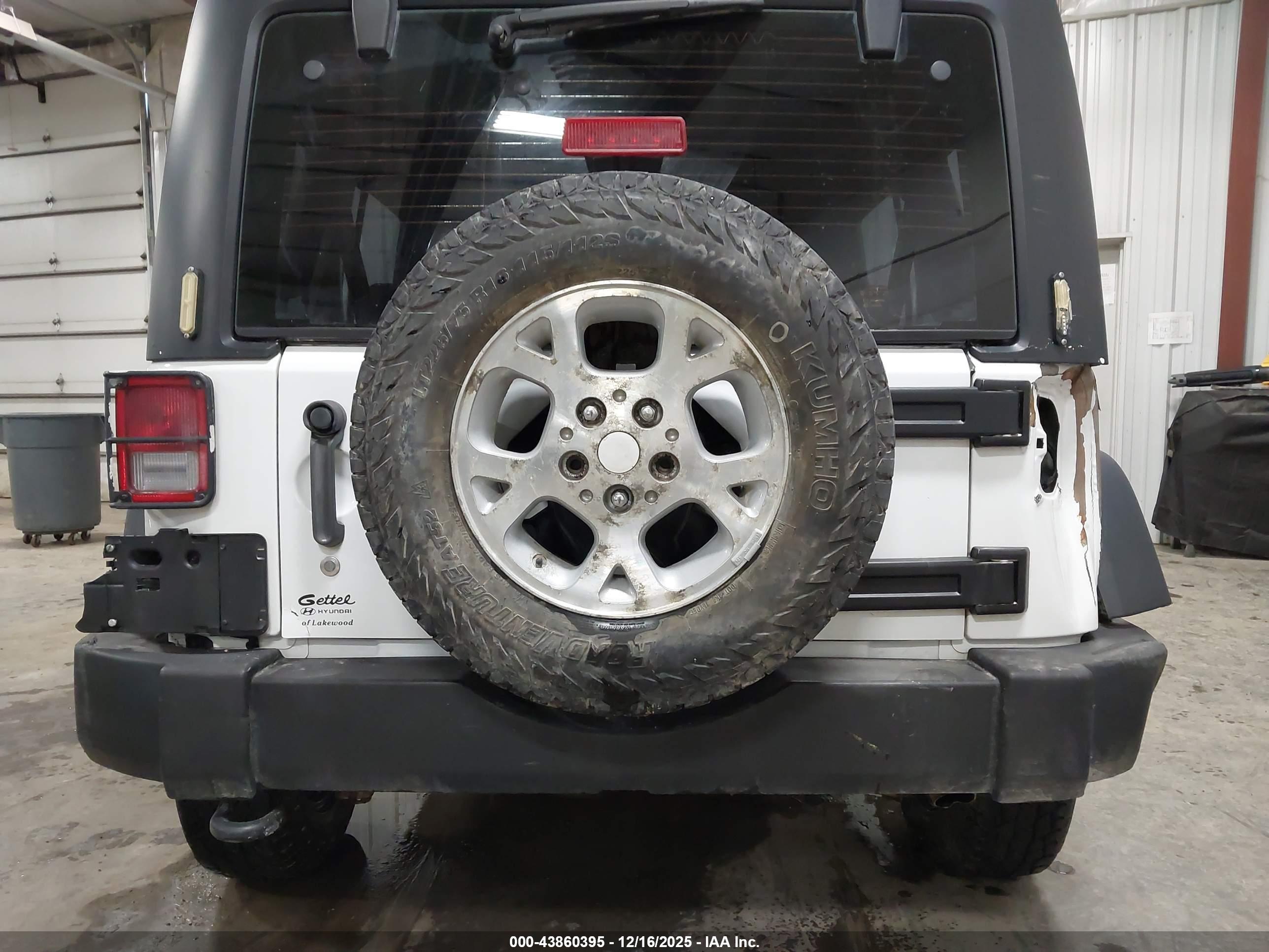 JEEP WRANGLER image 6