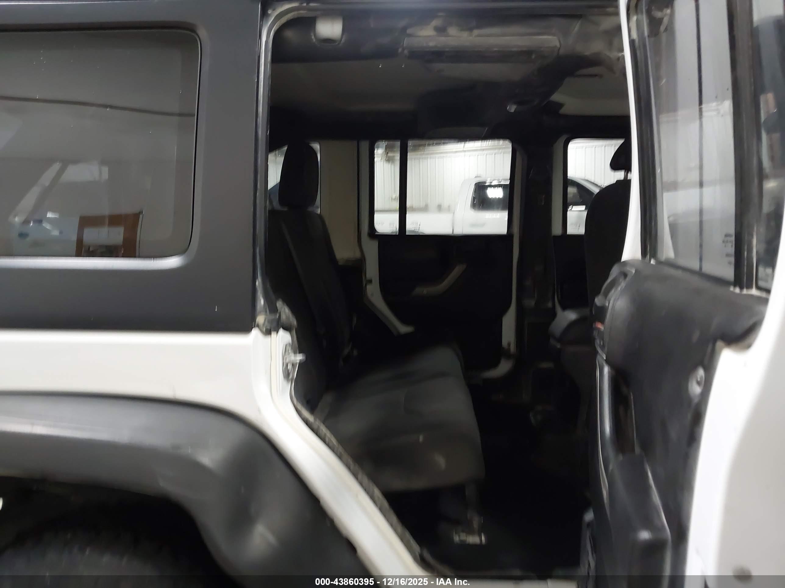 JEEP WRANGLER image 8