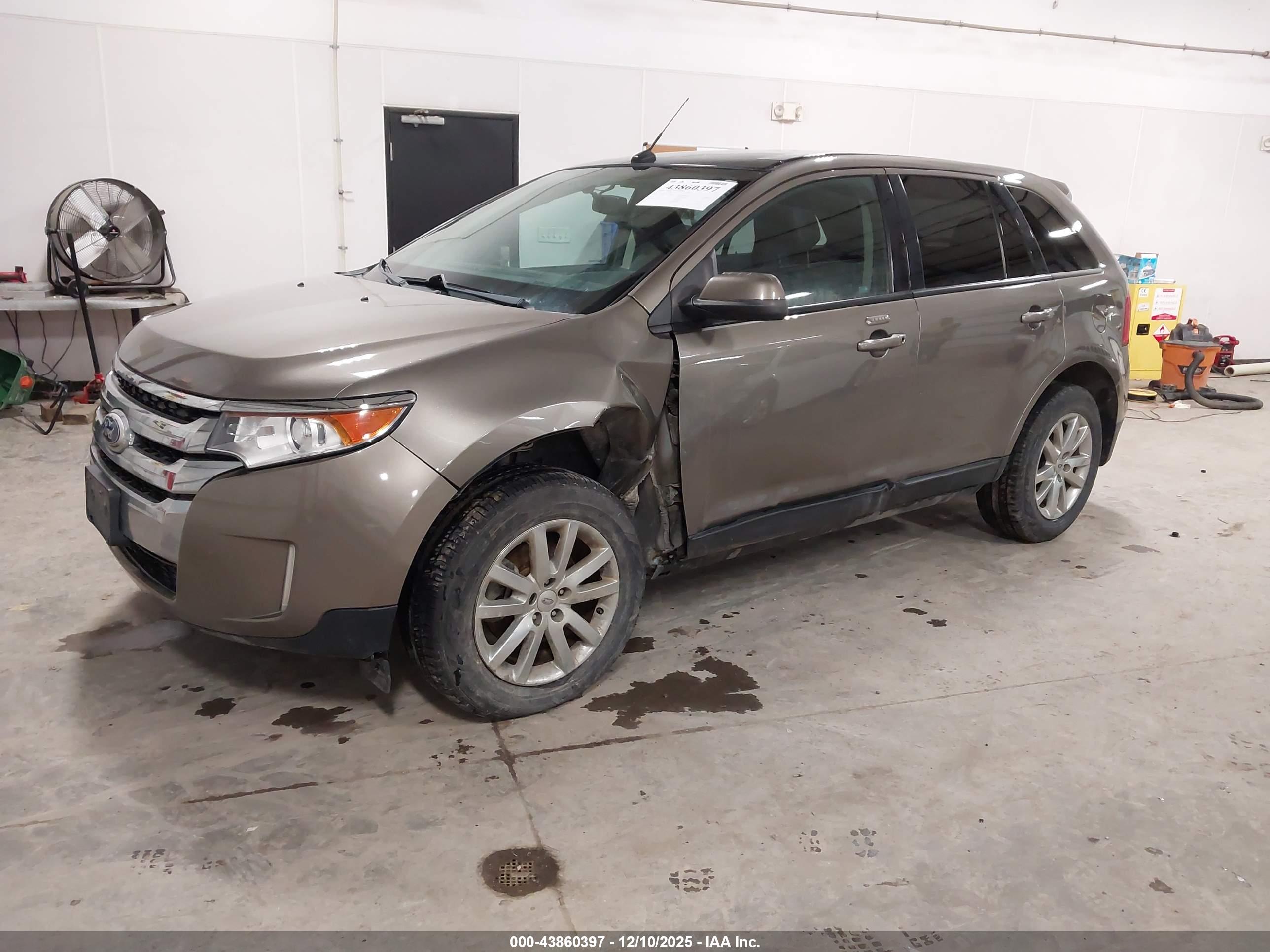 FORD EDGE image 2