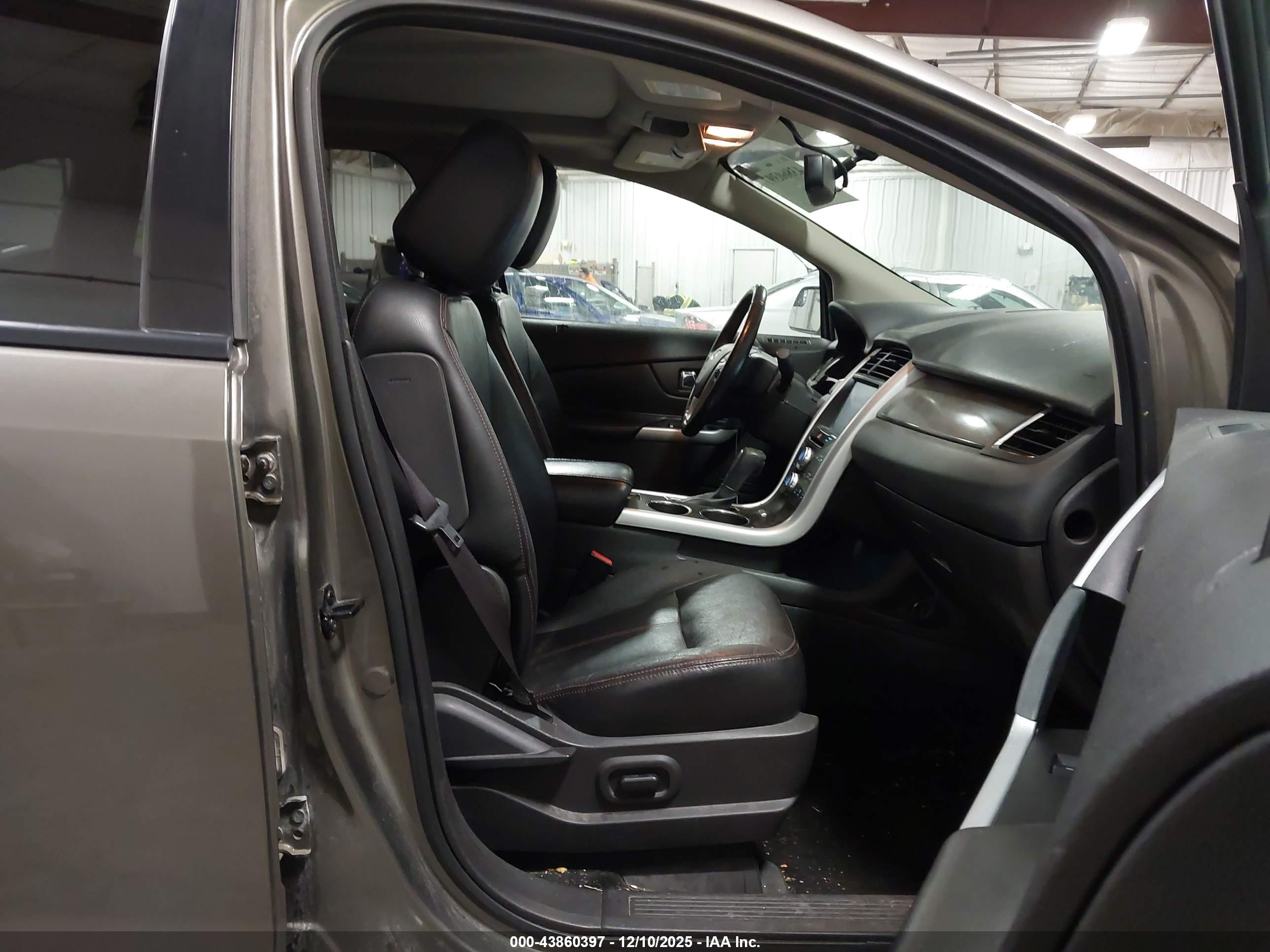 FORD EDGE image 5