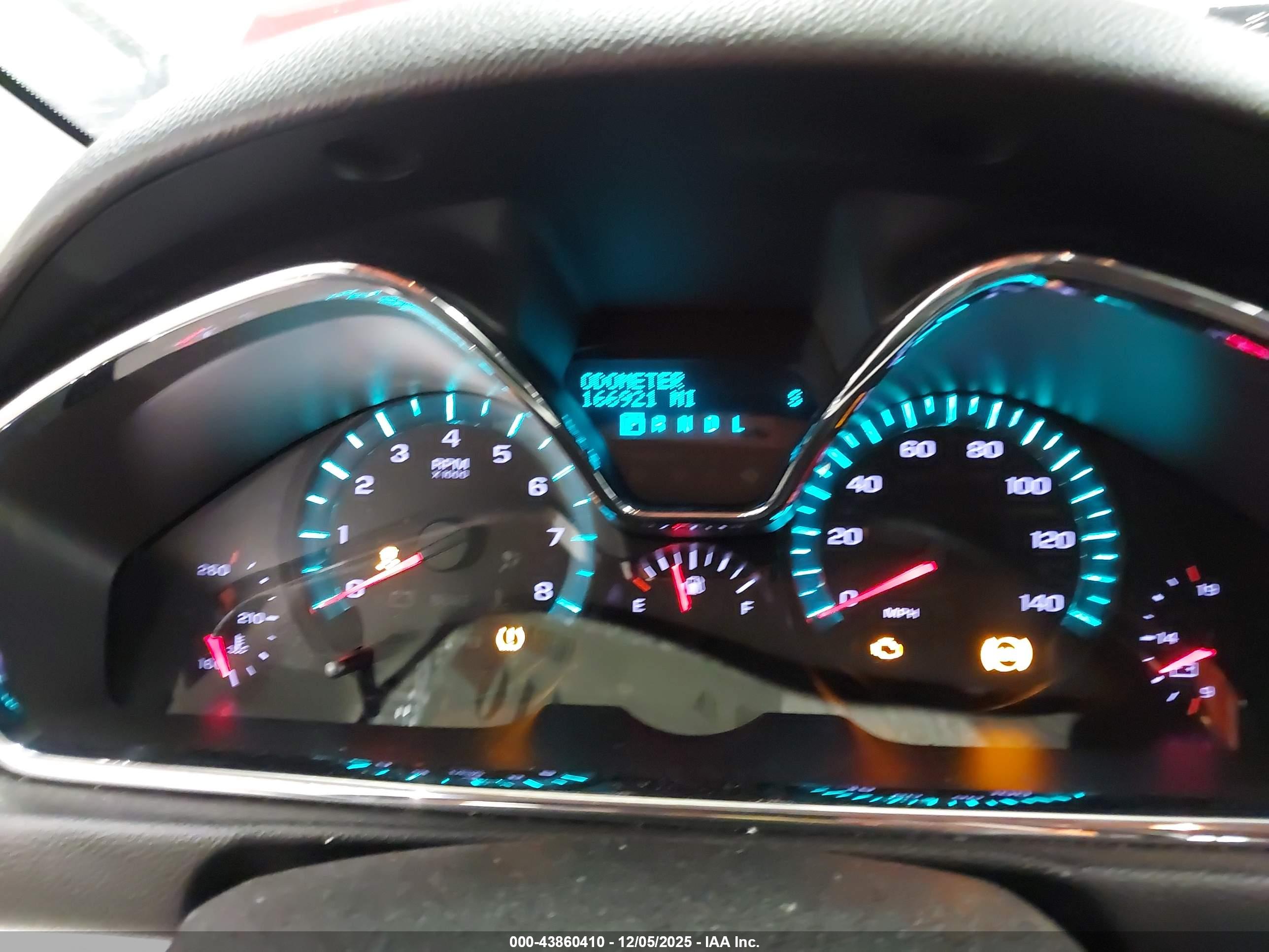 CHEVROLET TRAVERSE image 7