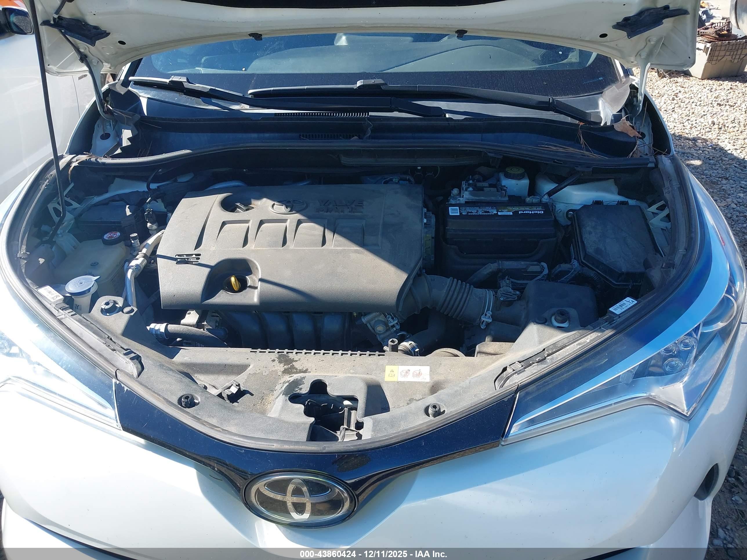 TOYOTA C-HR image 10