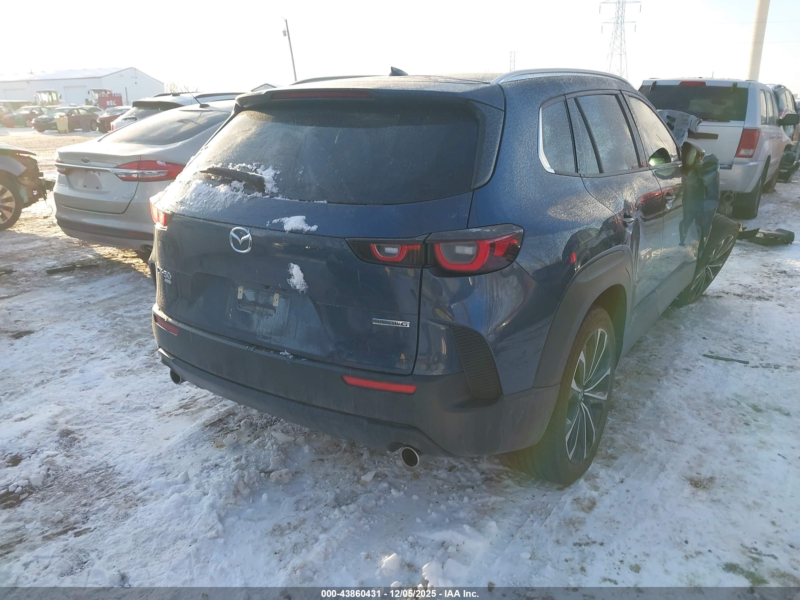 MAZDA CX-50 image 4