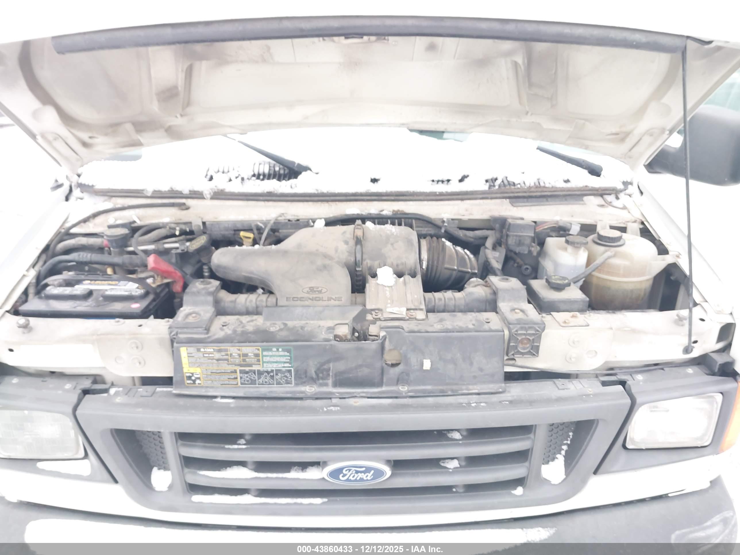 FORD E-250 image 10