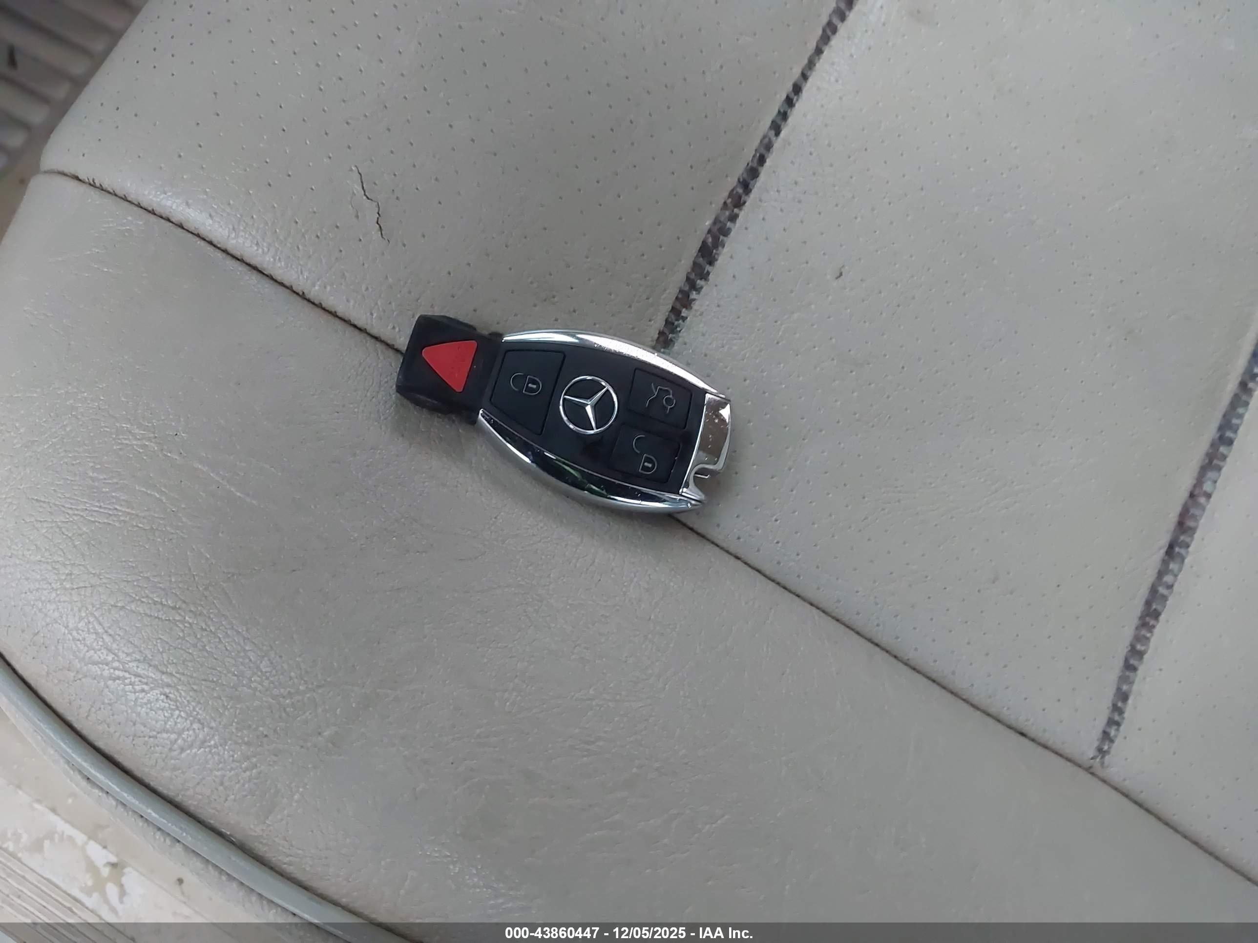 MERCEDES-BENZ C image 11