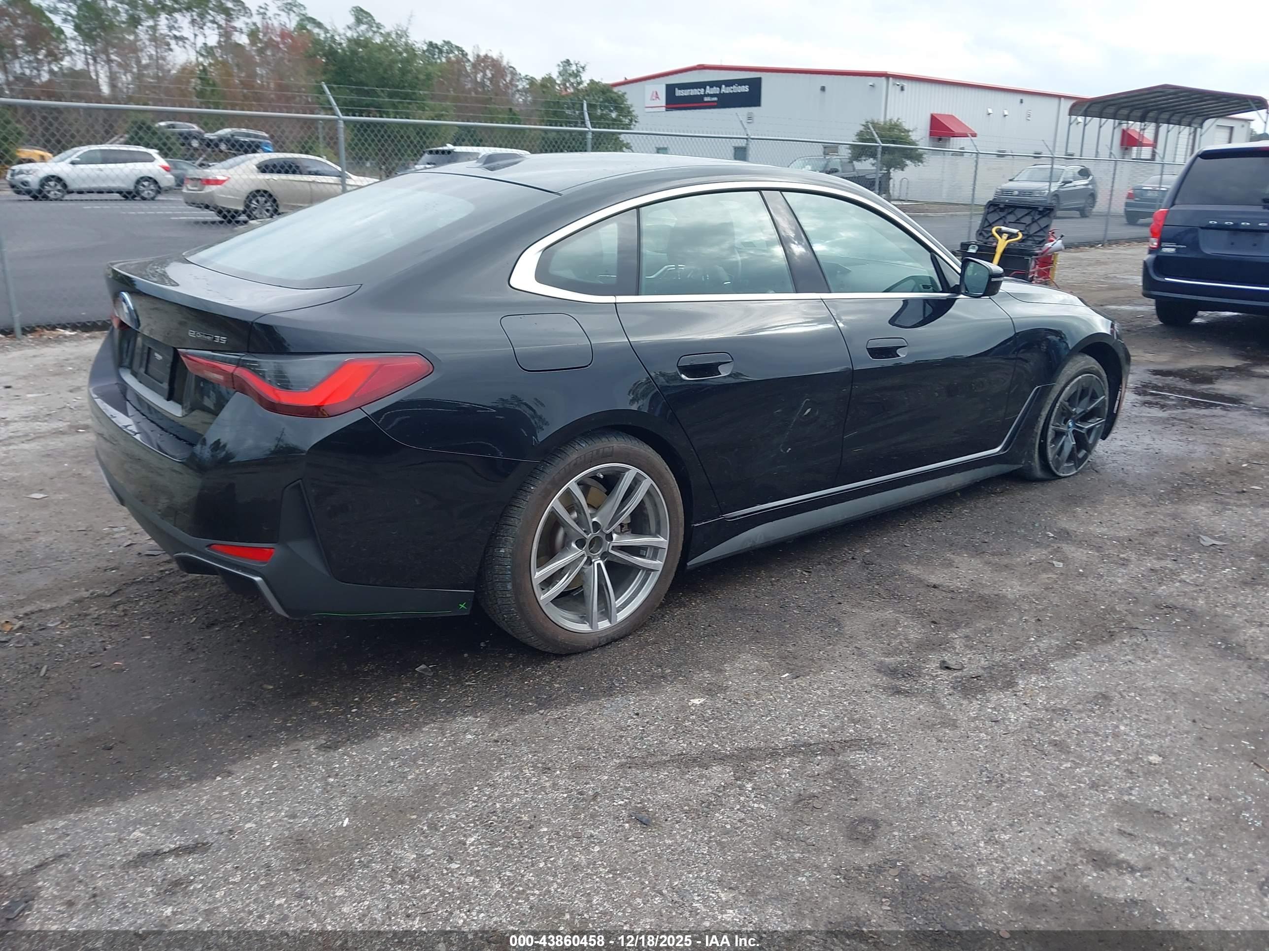 BMW I4 image 4