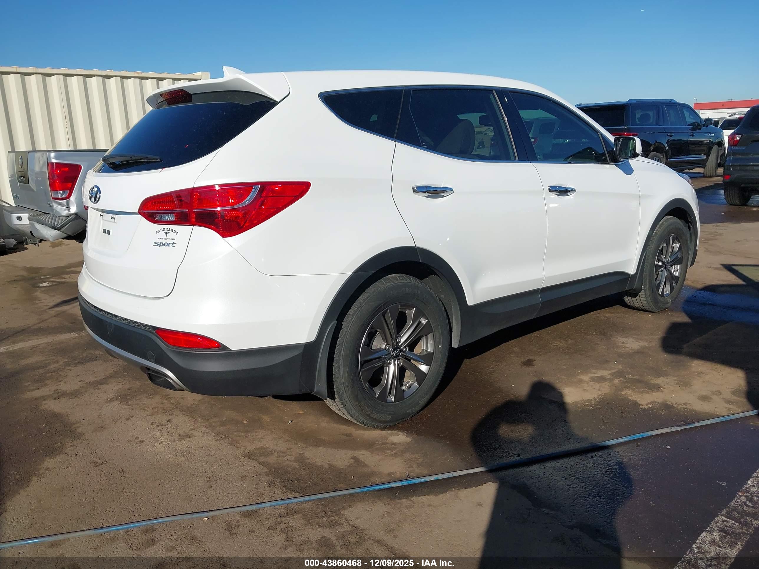 HYUNDAI SANTA image 4