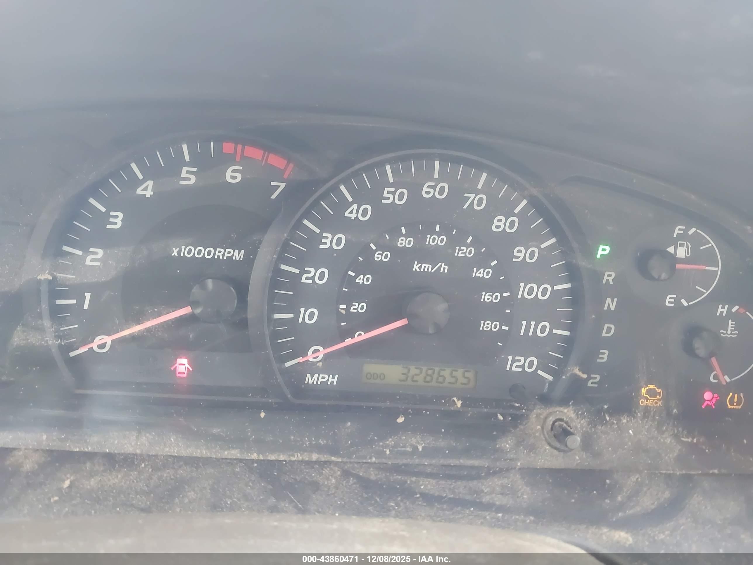 TOYOTA TUNDRA image 7
