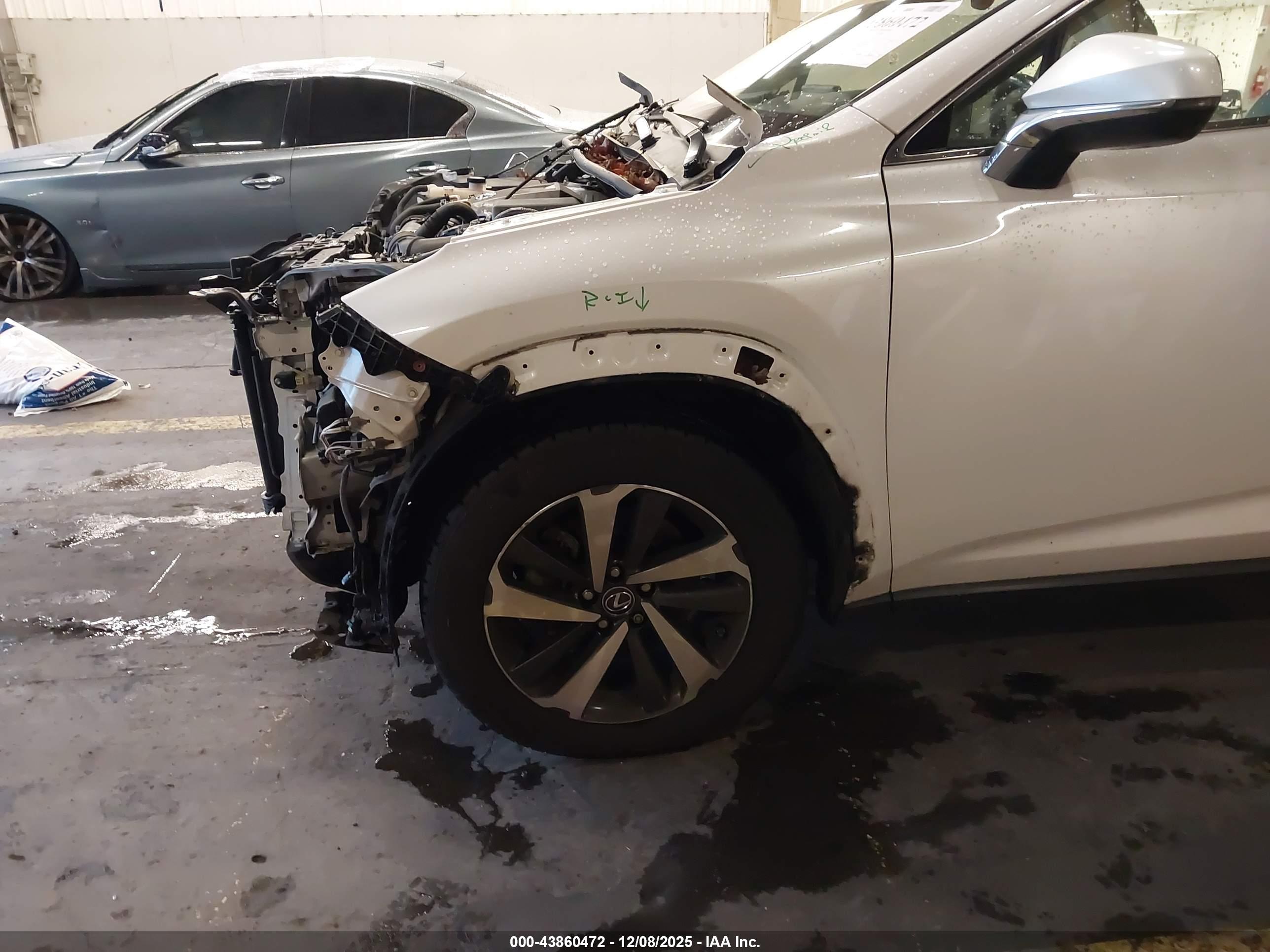 LEXUS NX image 6